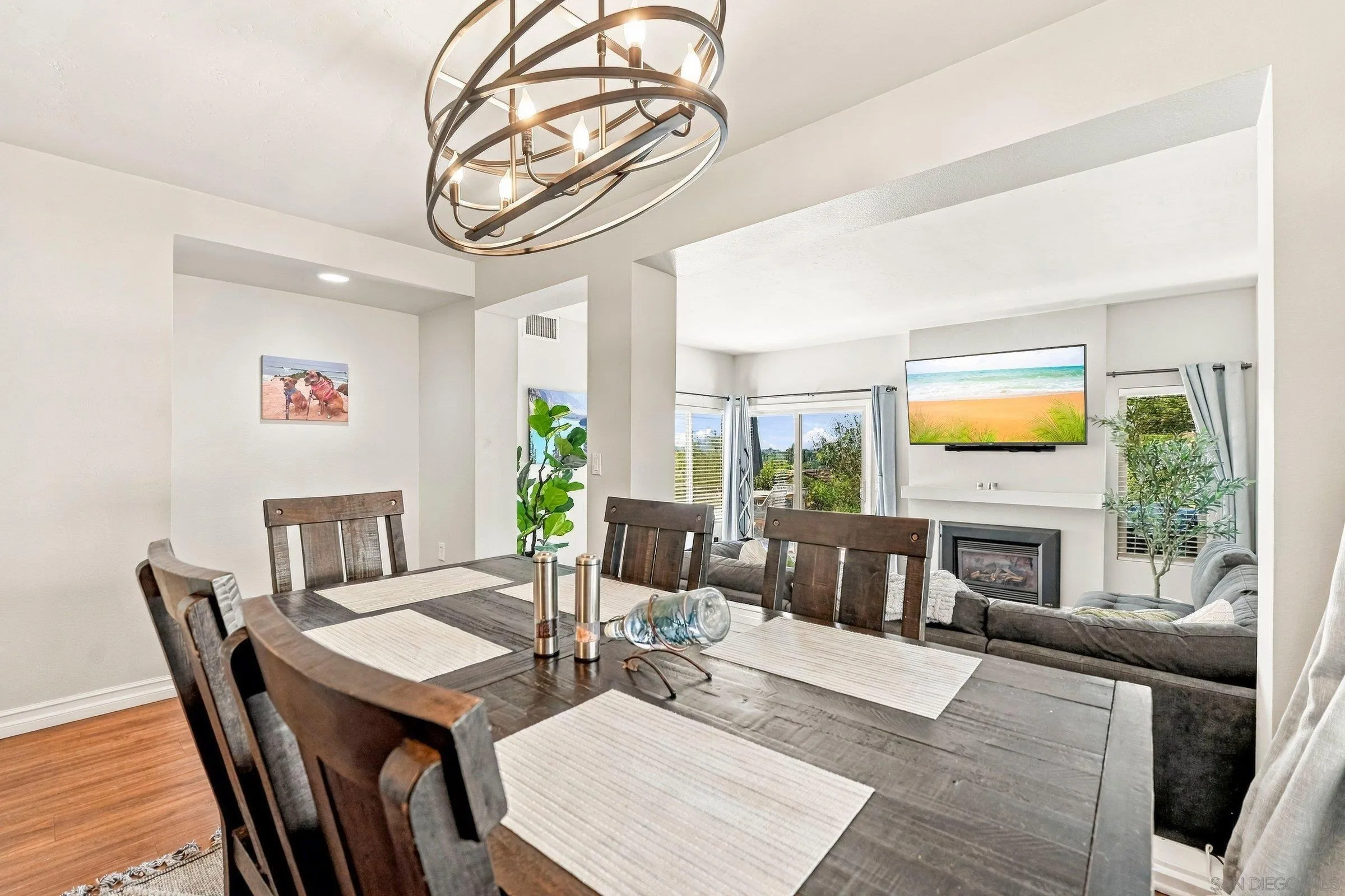 https://cdn.realtyfeed.com/cdn/127/260024939/aa6e4947eb560858b605fe79c4dd79d3.webp