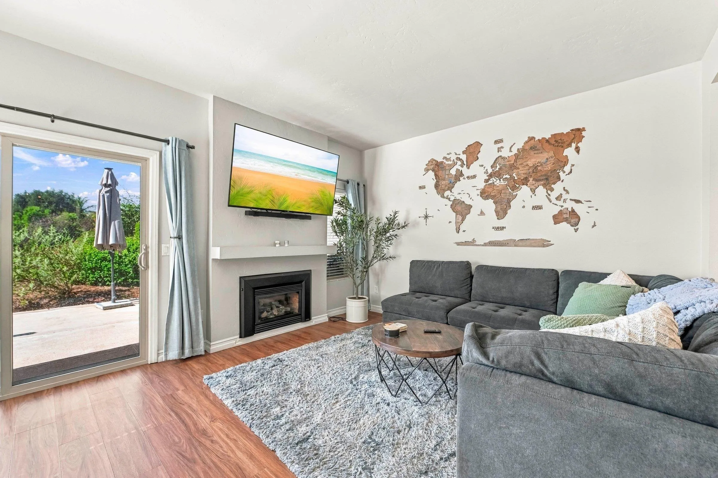 https://cdn.realtyfeed.com/cdn/127/260024939/ad87c51abe747c5ec5a2990654b6e0eb.webp