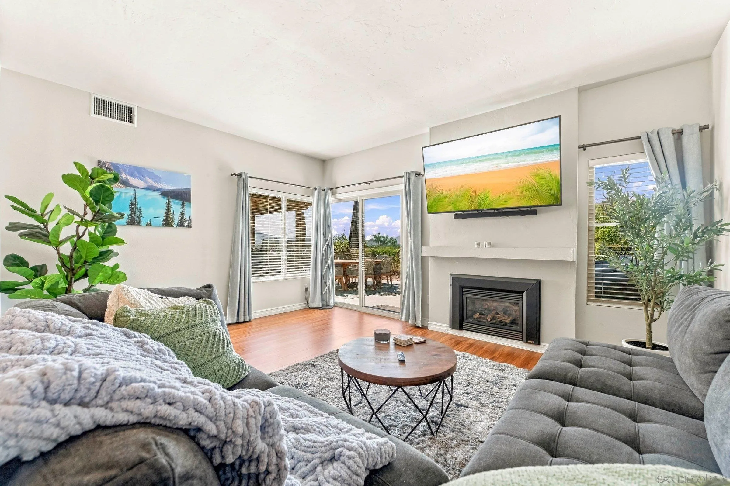 https://cdn.realtyfeed.com/cdn/127/260024939/b7310e856f77b6af03a9d44d8ae7edc0.webp