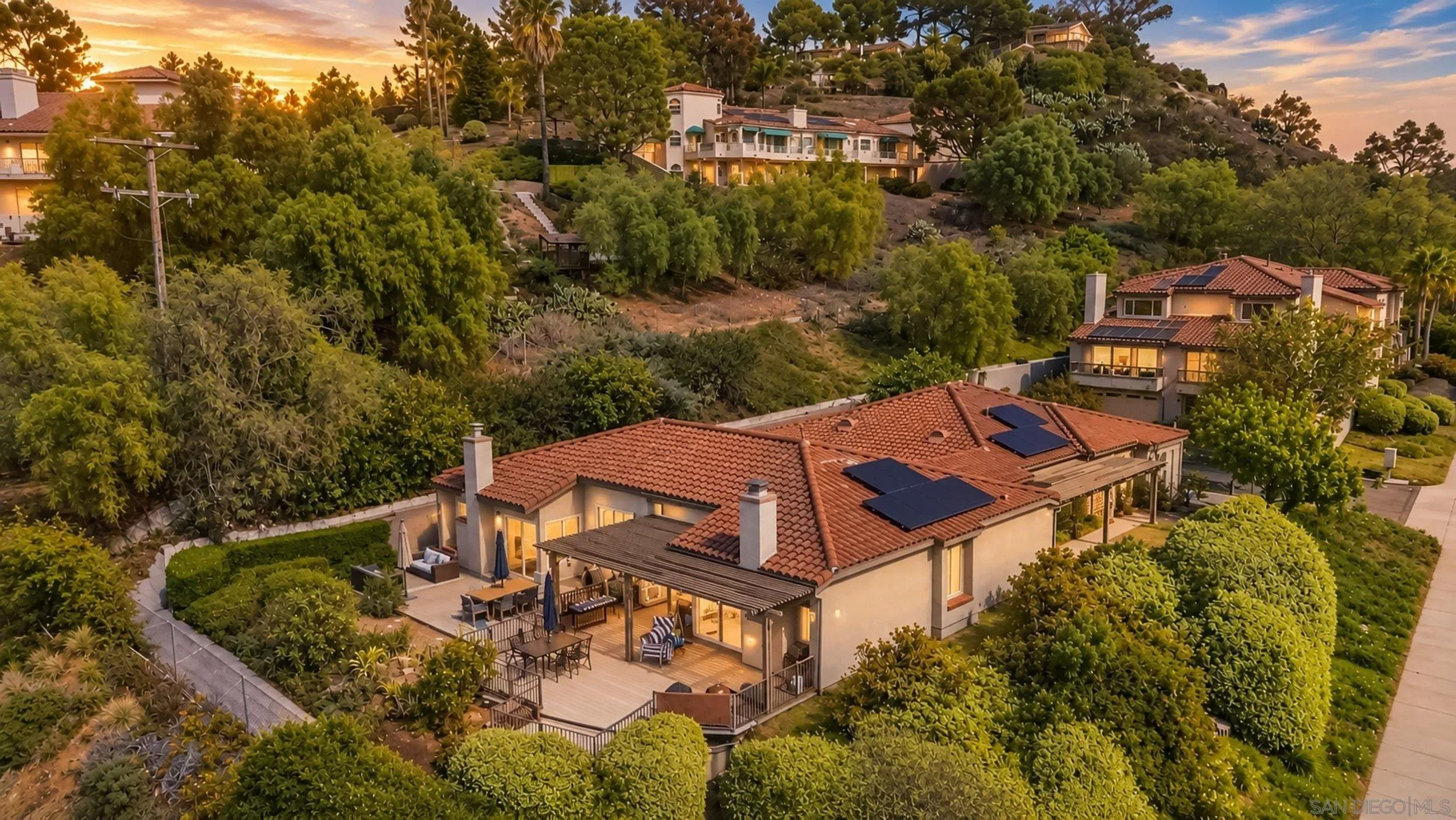 https://cdn.realtyfeed.com/cdn/127/260024939/bd96b97755f7b24c2e6feed4dd398be4.webp
