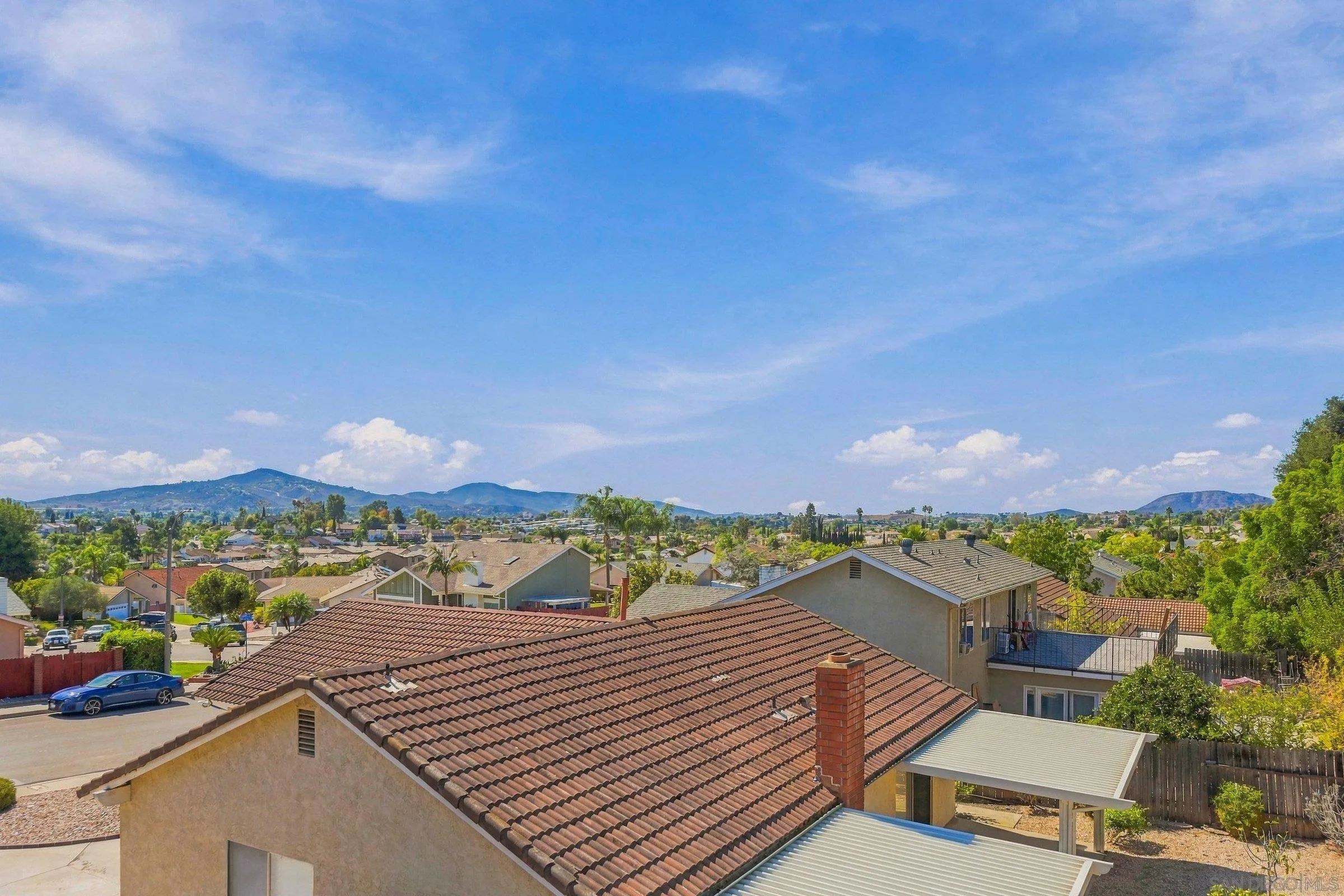 https://cdn.realtyfeed.com/cdn/127/260024939/c13e858ec2723f974804e1b34b7d1ef3.webp
