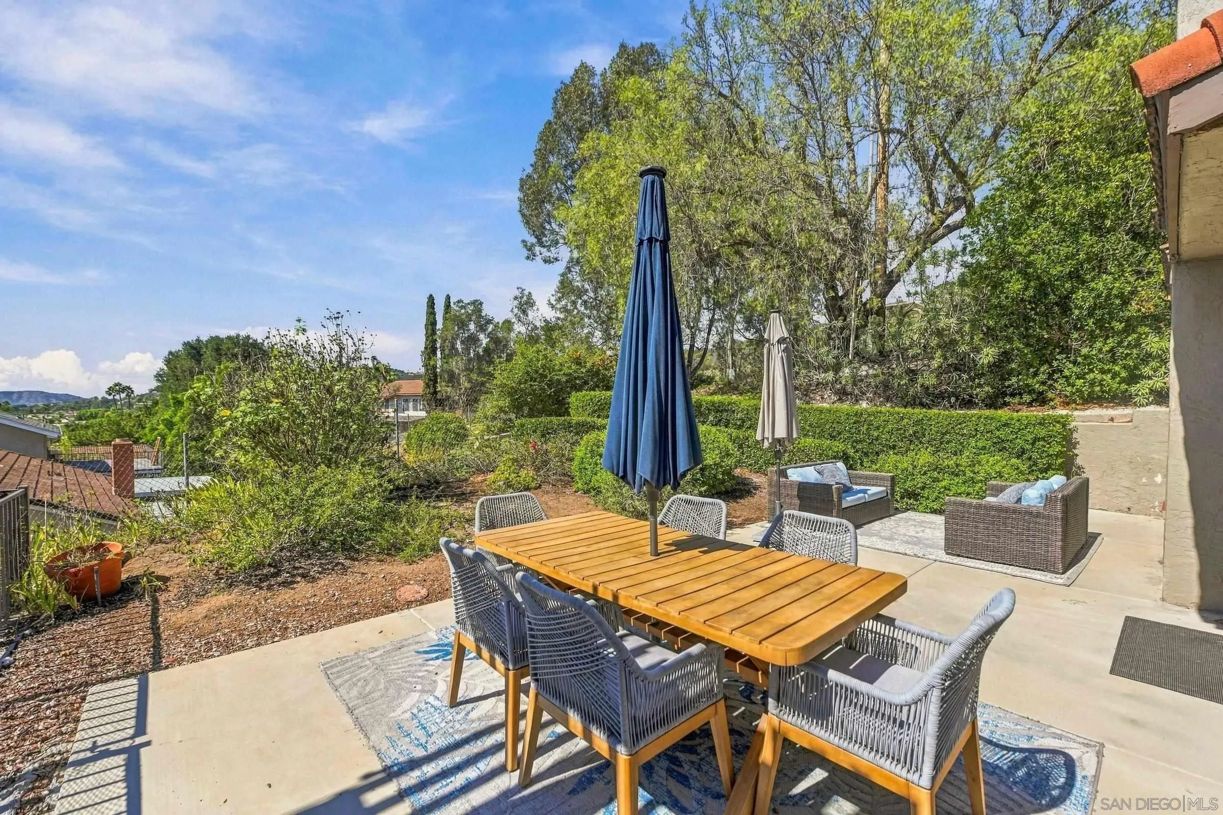 https://cdn.realtyfeed.com/cdn/127/260024939/f863e8e5f526db318132624caacfaa20.webp
