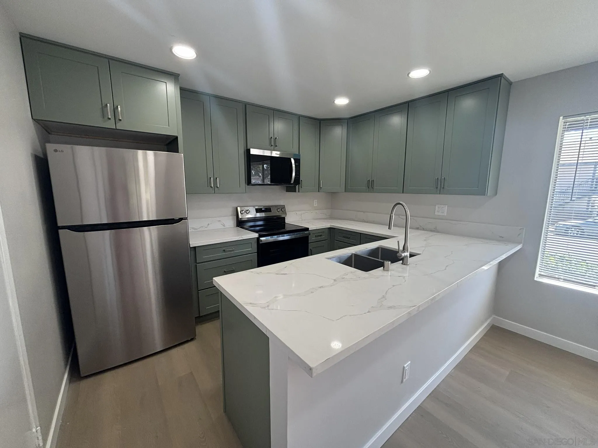 13942 Via Rimini, San Diego, CA 92129, photo 10