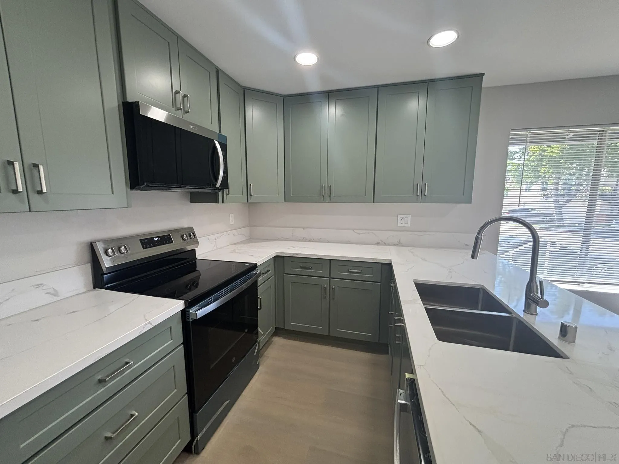 13942 Via Rimini, San Diego, CA 92129, photo 12