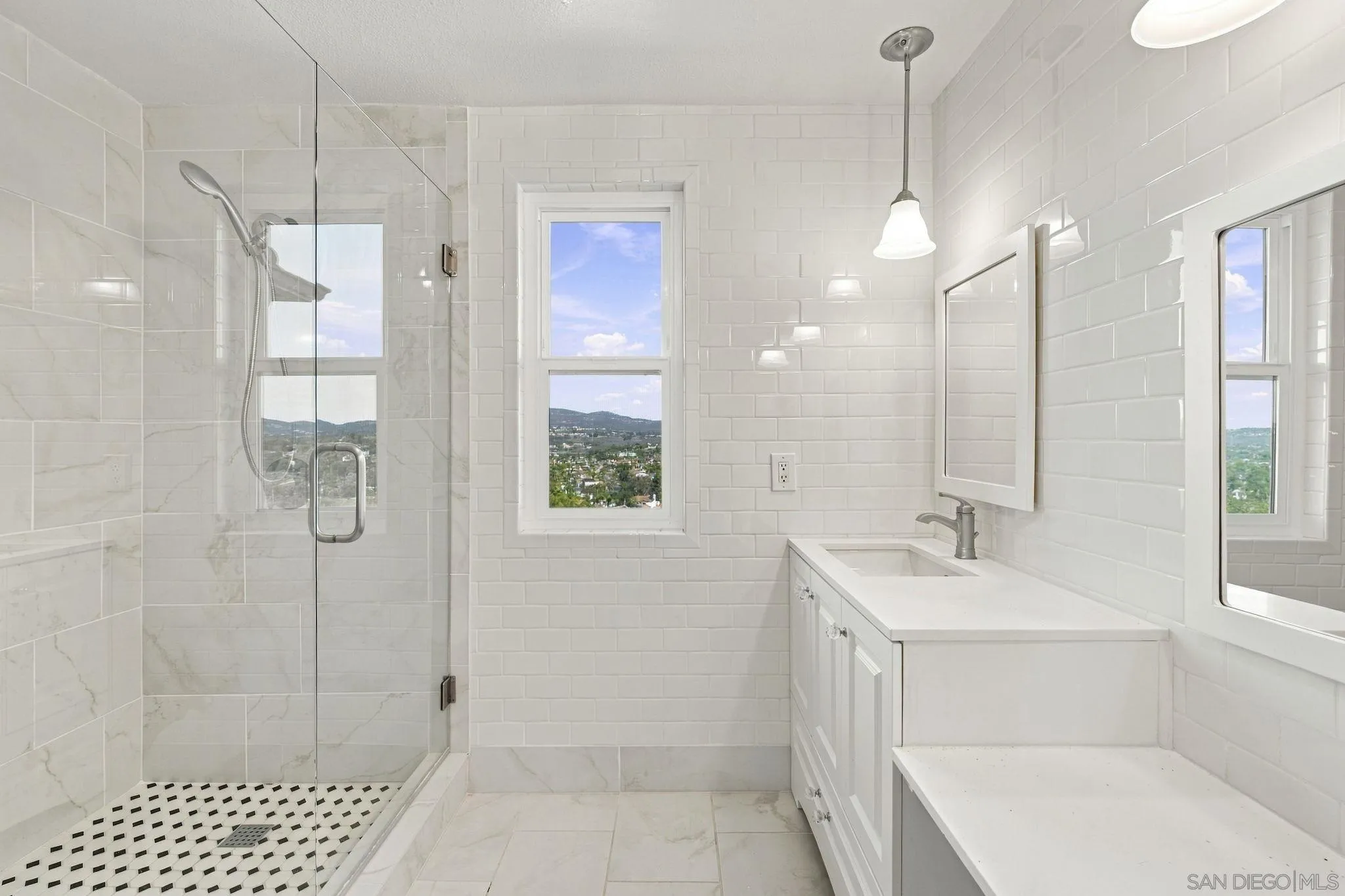 https://cdn.realtyfeed.com/cdn/127/260024945/122694c22f980d8d45a2367e8b6759b6.webp