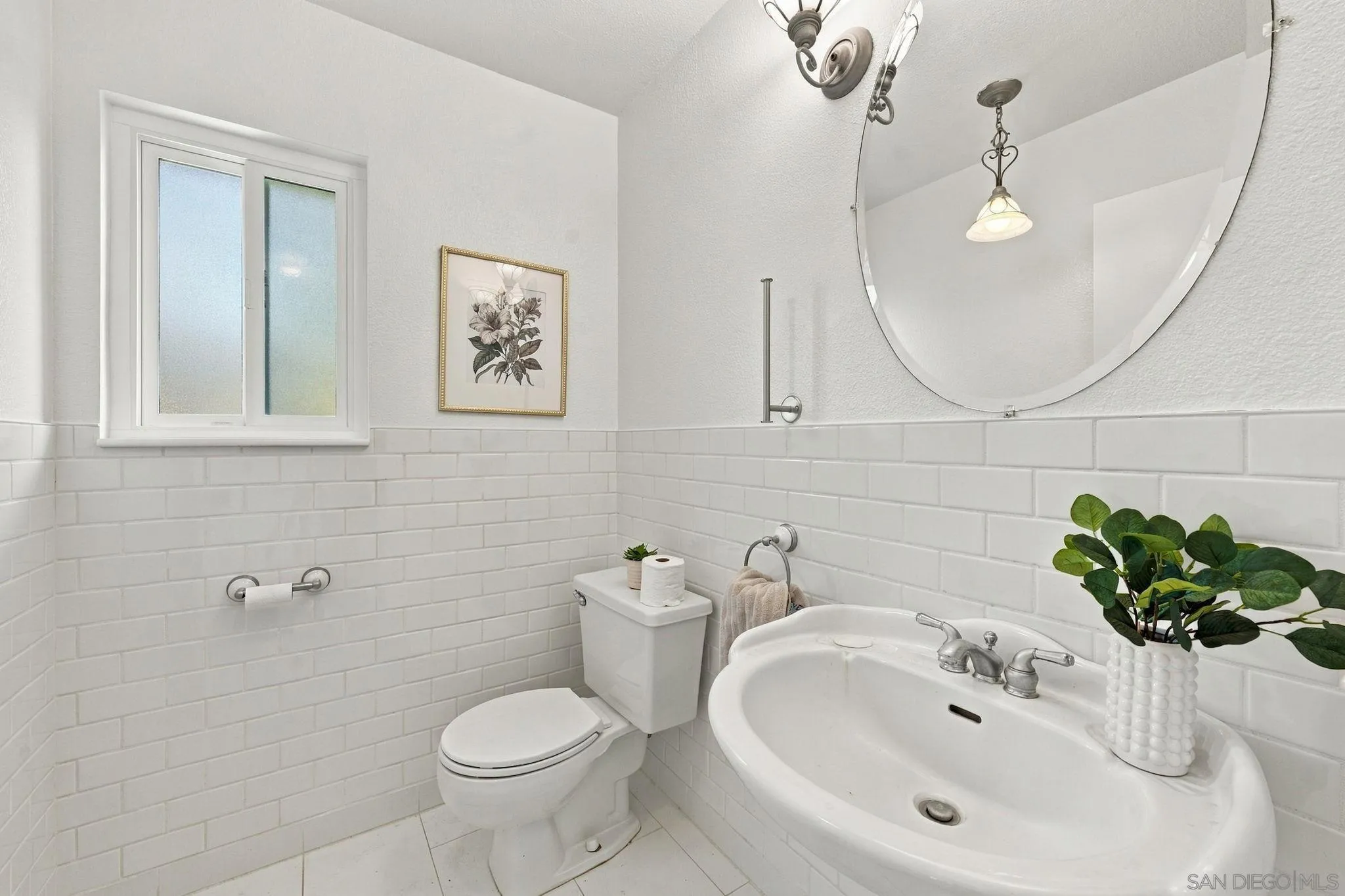 https://cdn.realtyfeed.com/cdn/127/260024945/b18557f6cf6182ad0314e5ab29d9d098.webp
