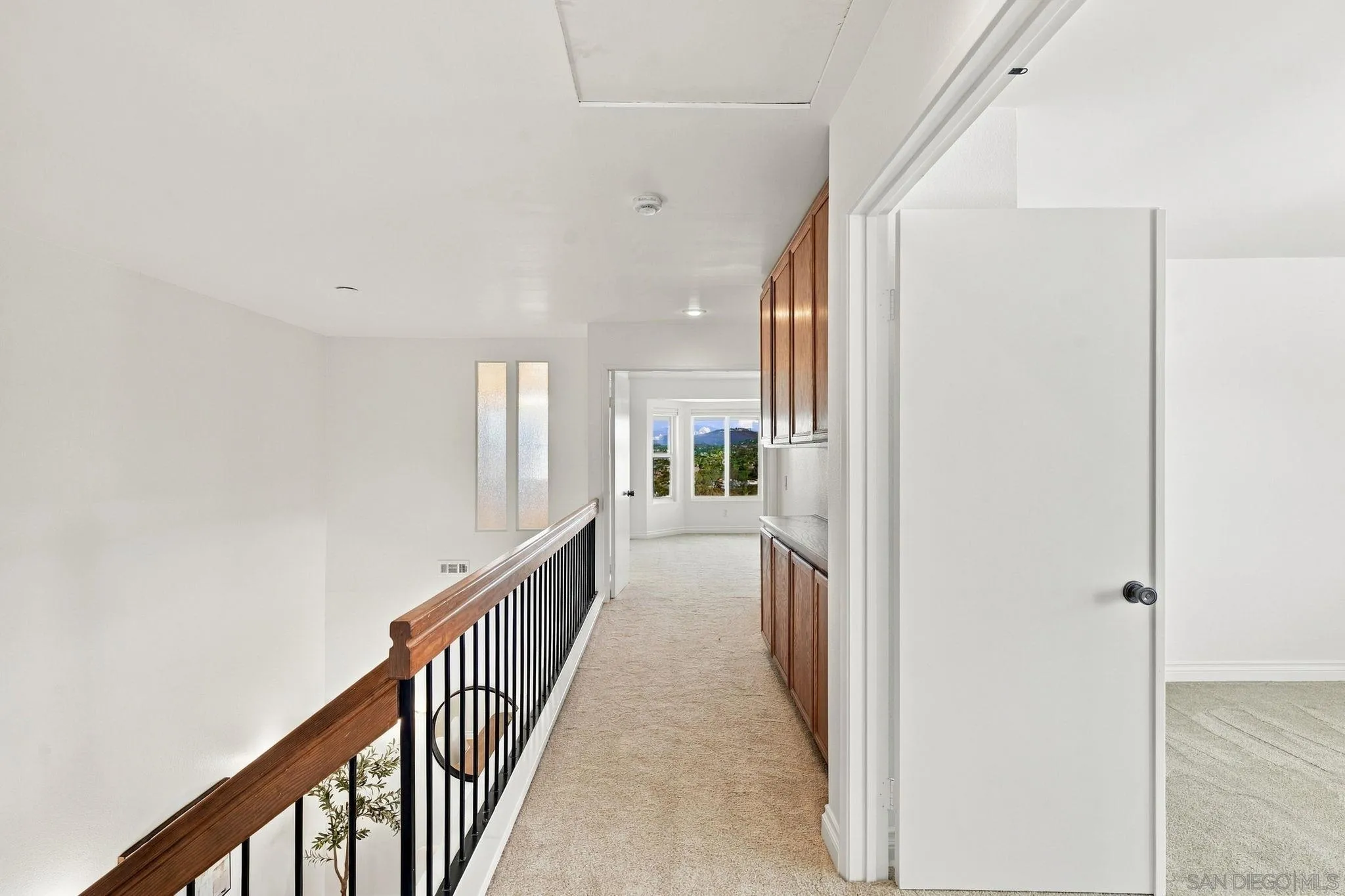 https://cdn.realtyfeed.com/cdn/127/260024945/bf0e8697cd4831196d6206d1fc5bb0bd.webp