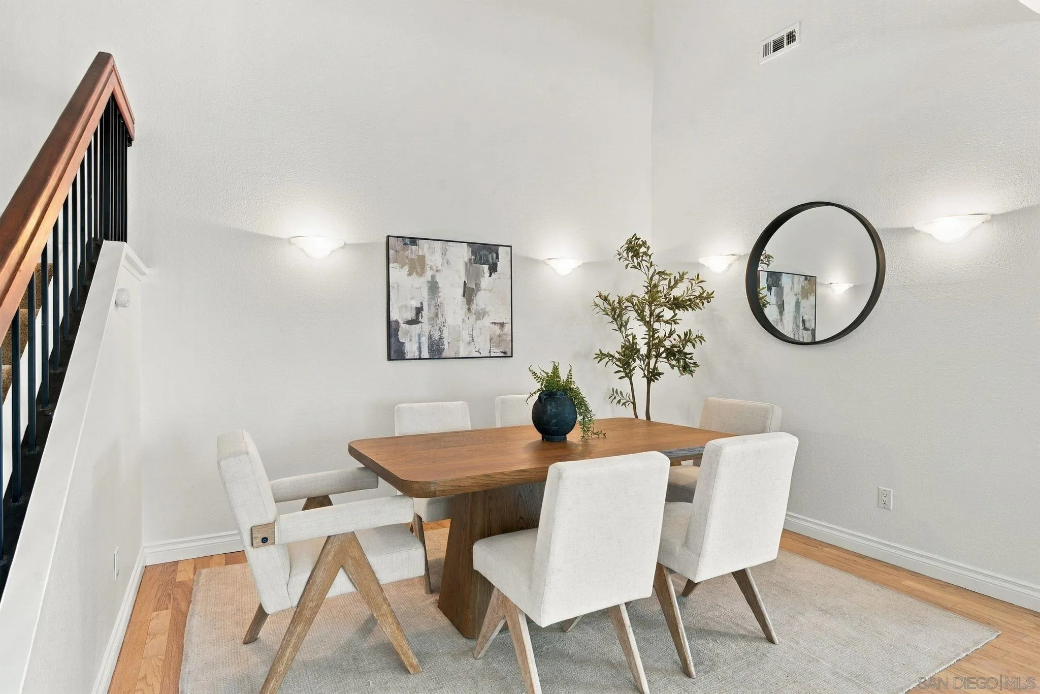 https://cdn.realtyfeed.com/cdn/127/260024945/cbc2ef5ef6183908367c4a44de59efef.webp