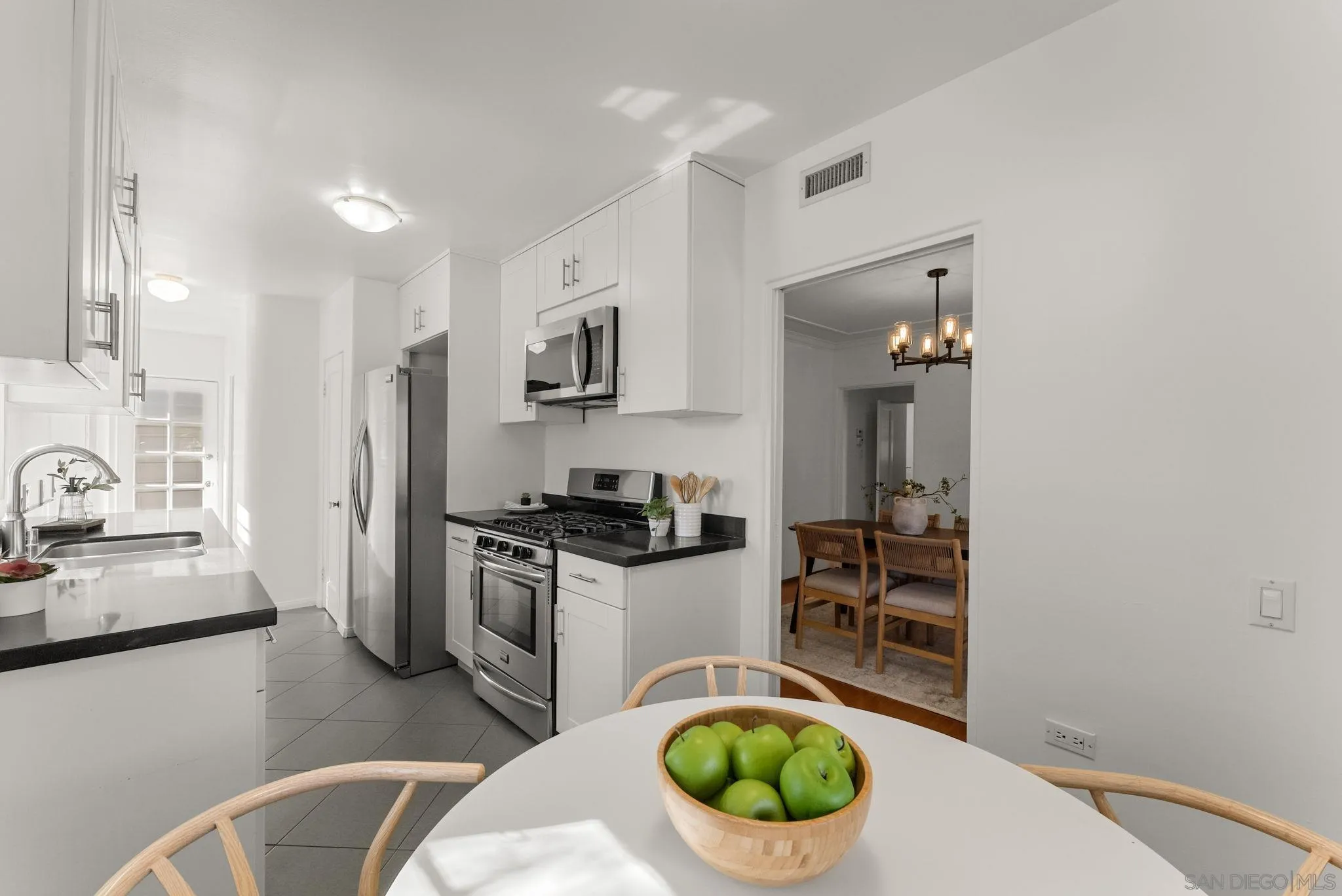 https://cdn.realtyfeed.com/cdn/127/260024946/2e46dc9e41c3fae80d8d659e5ce39b3e.webp