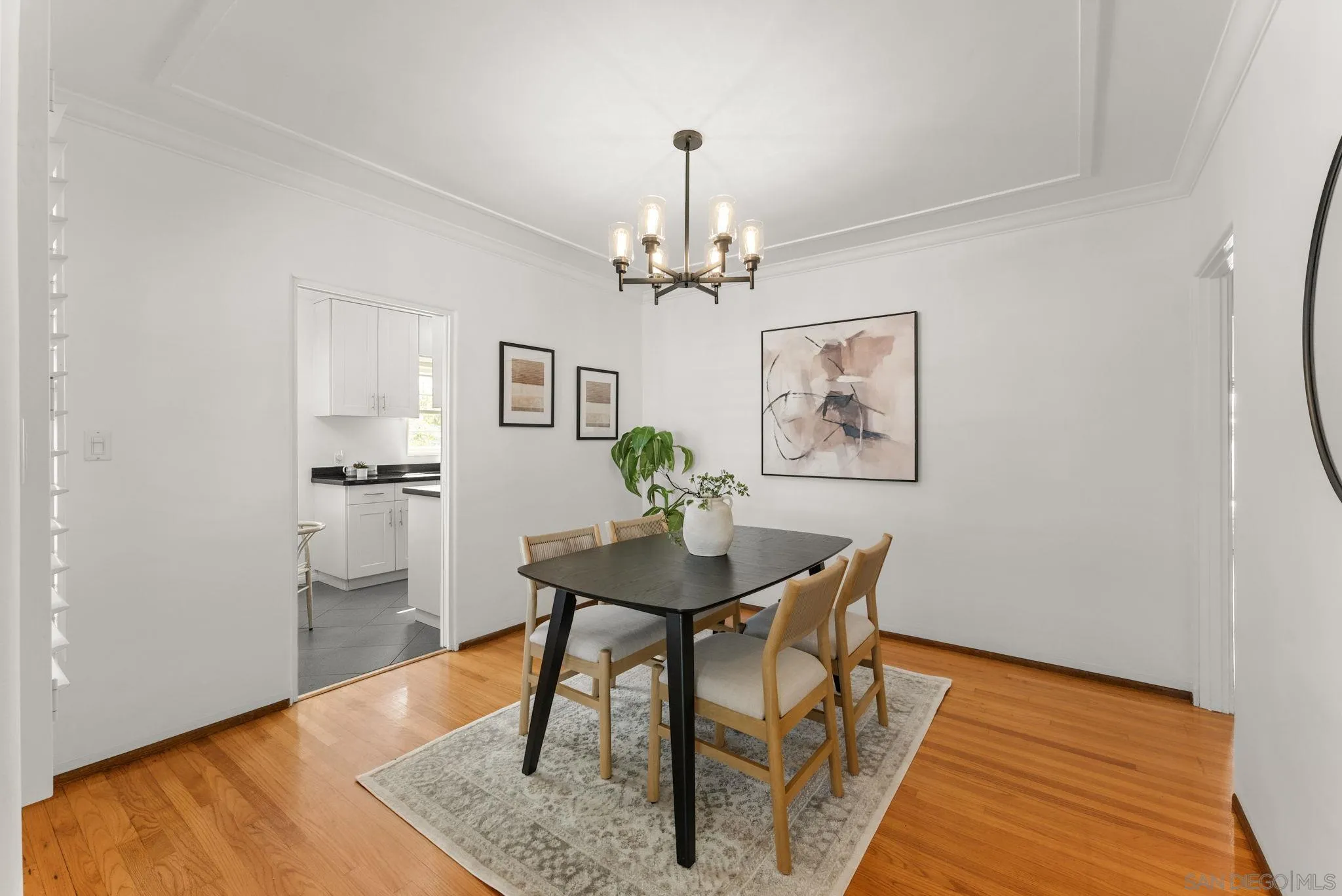 https://cdn.realtyfeed.com/cdn/127/260024946/43d9313e156285a46576fd718df3d94d.webp