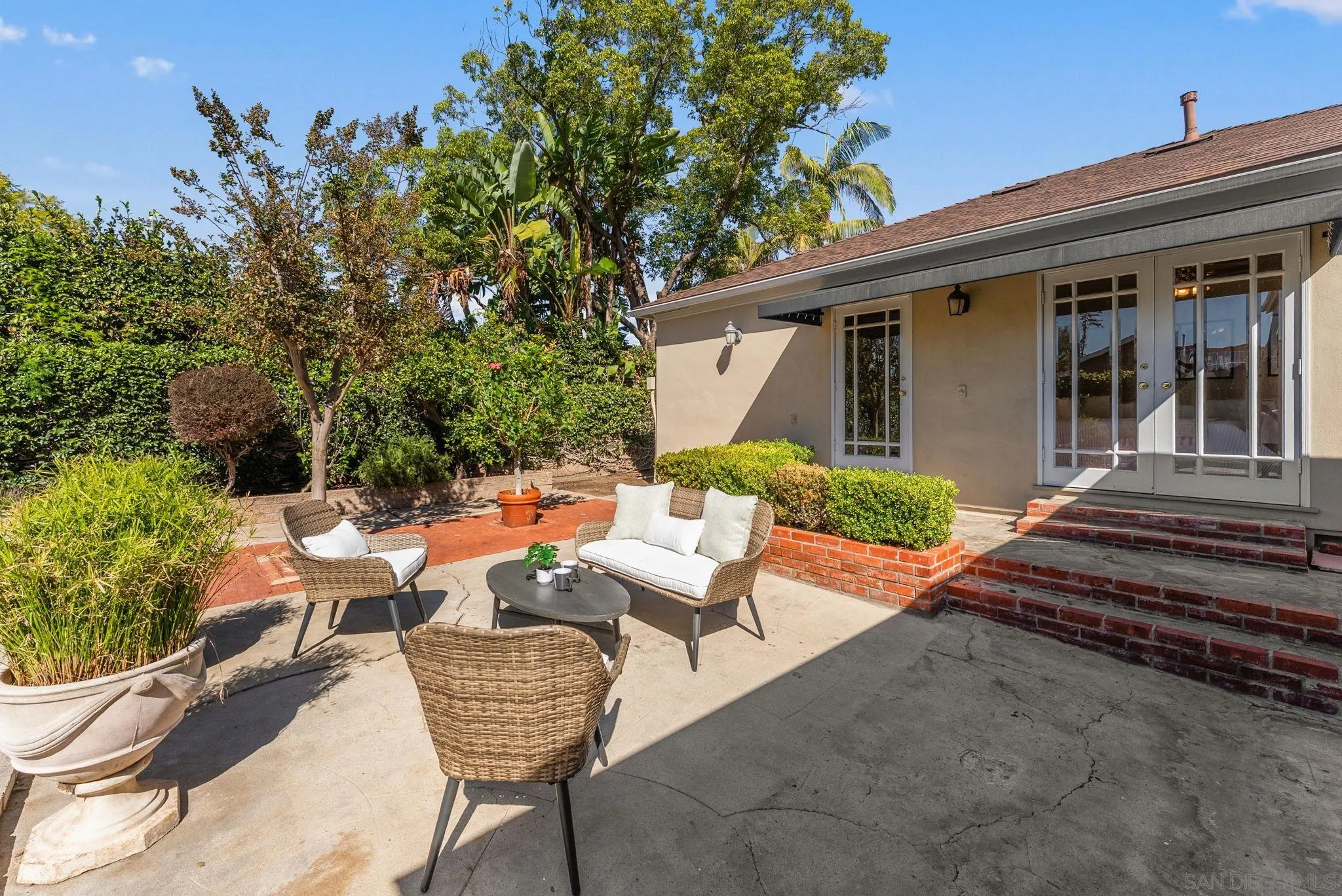 https://cdn.realtyfeed.com/cdn/127/260024946/474238f5aca022888745081b84fd79af.webp