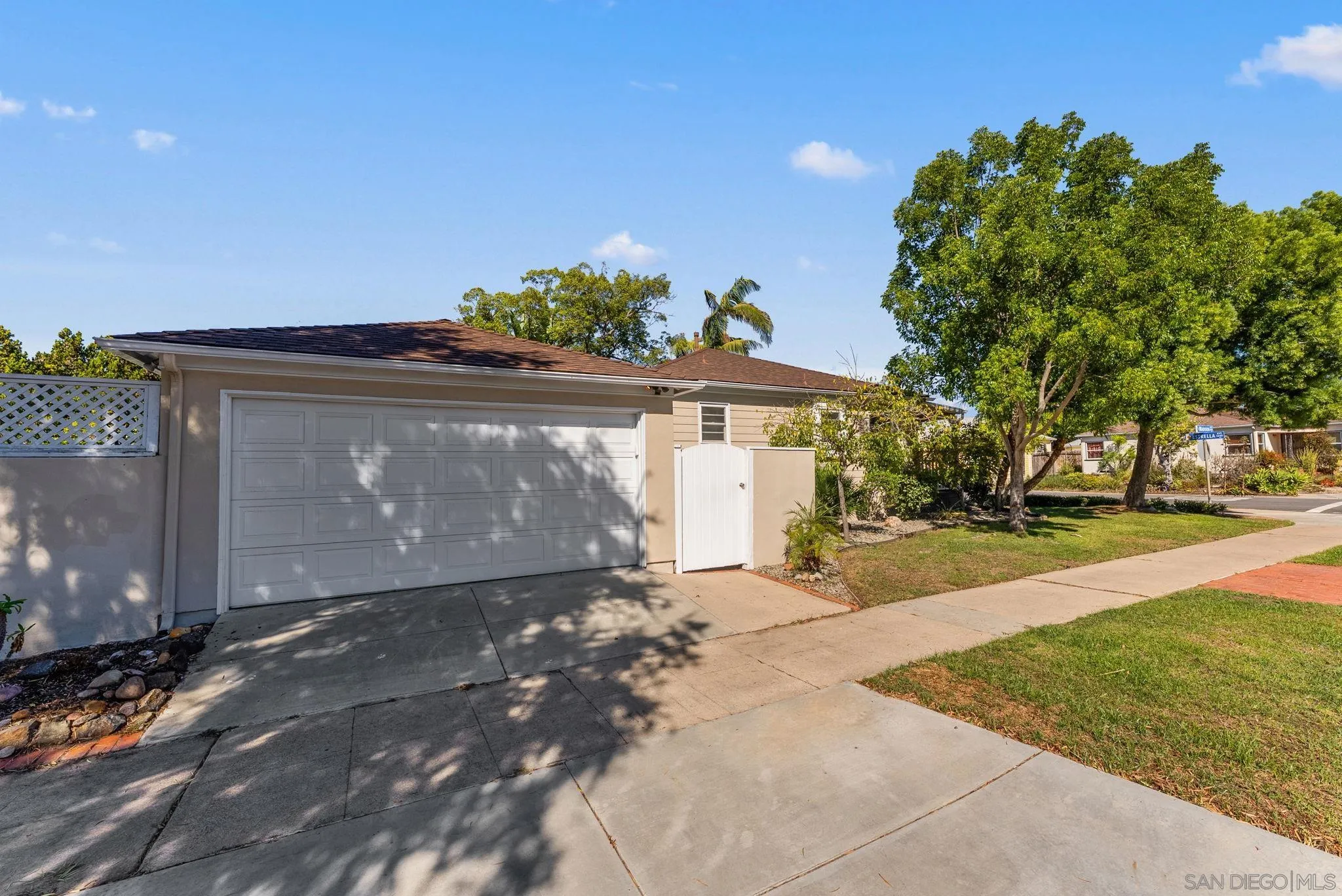 https://cdn.realtyfeed.com/cdn/127/260024946/6f7d62031d49b752130b6a887c352190.webp