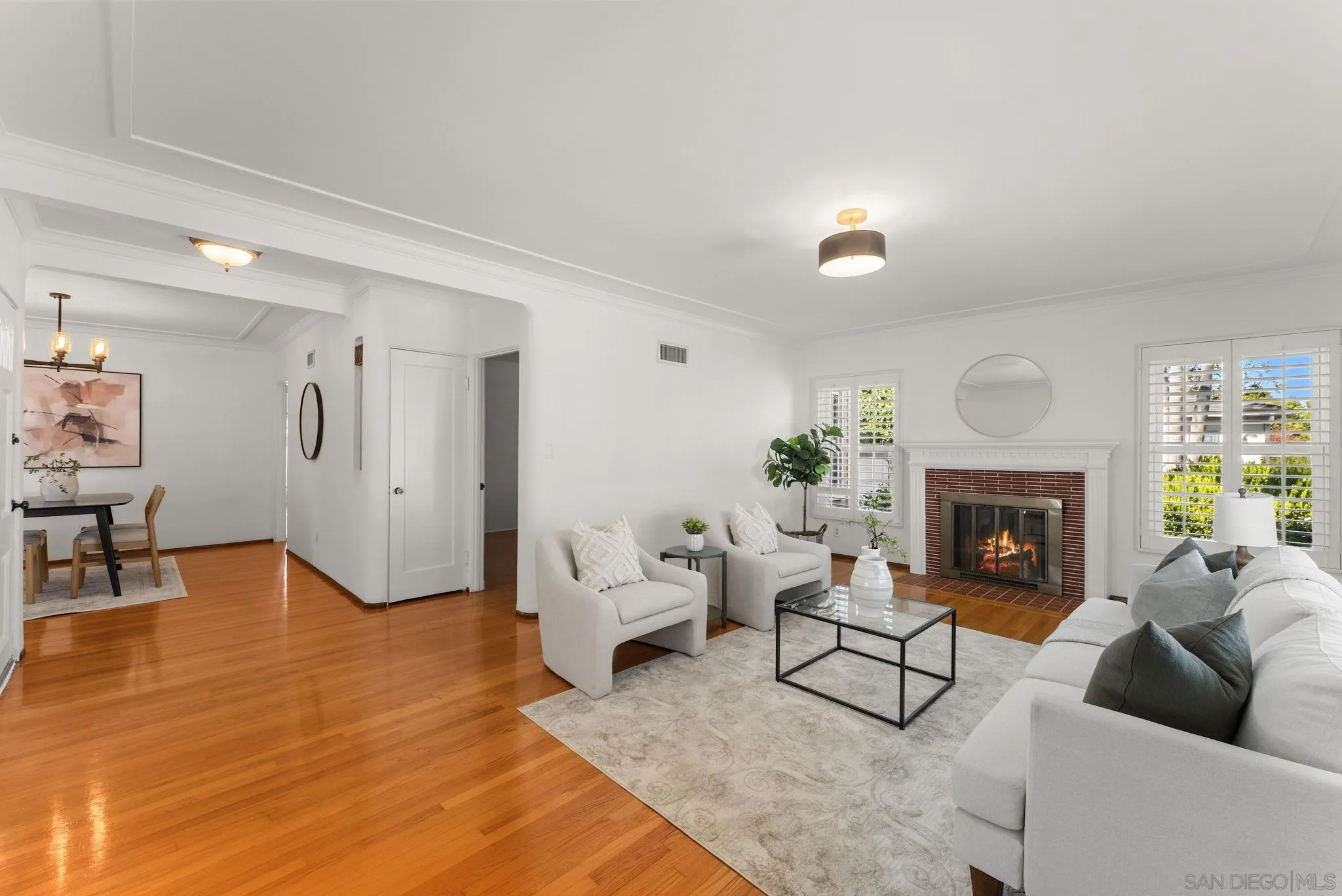 https://cdn.realtyfeed.com/cdn/127/260024946/74d7703a0b402d8aba99a78349444adf.webp