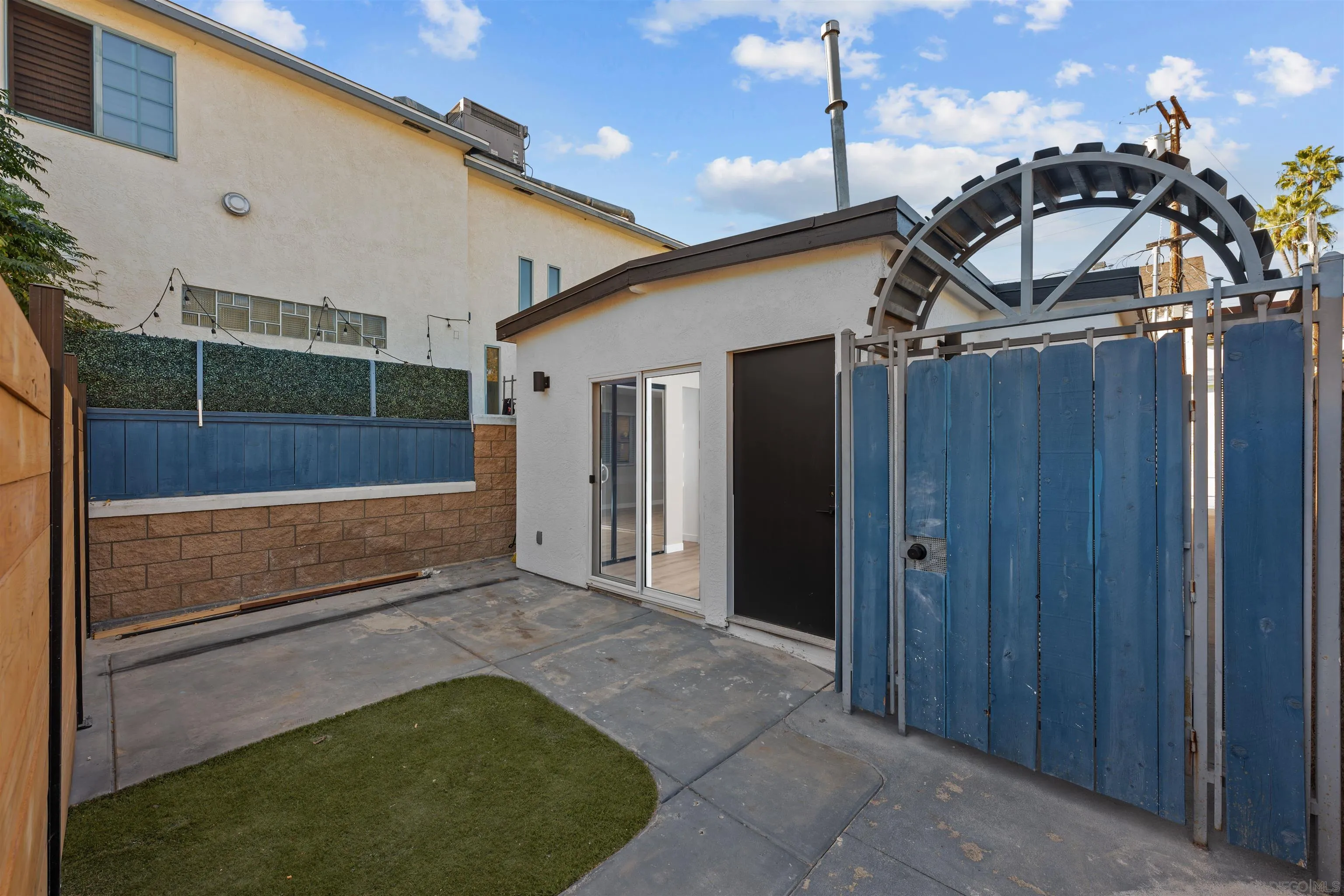 1566 Reed Ave, San Diego, CA 92109, photo 12