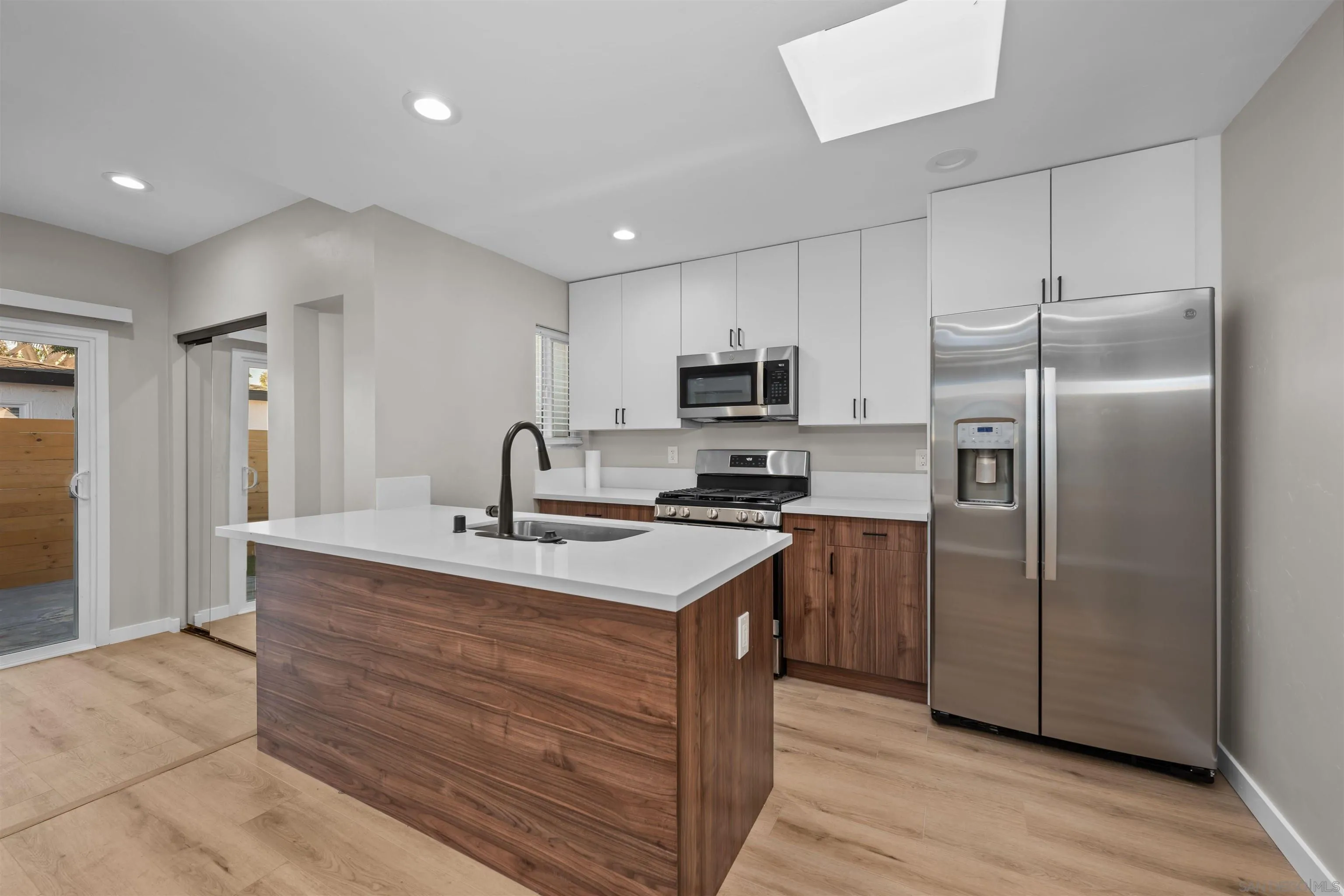 1566 Reed Ave, San Diego, CA 92109, photo 16