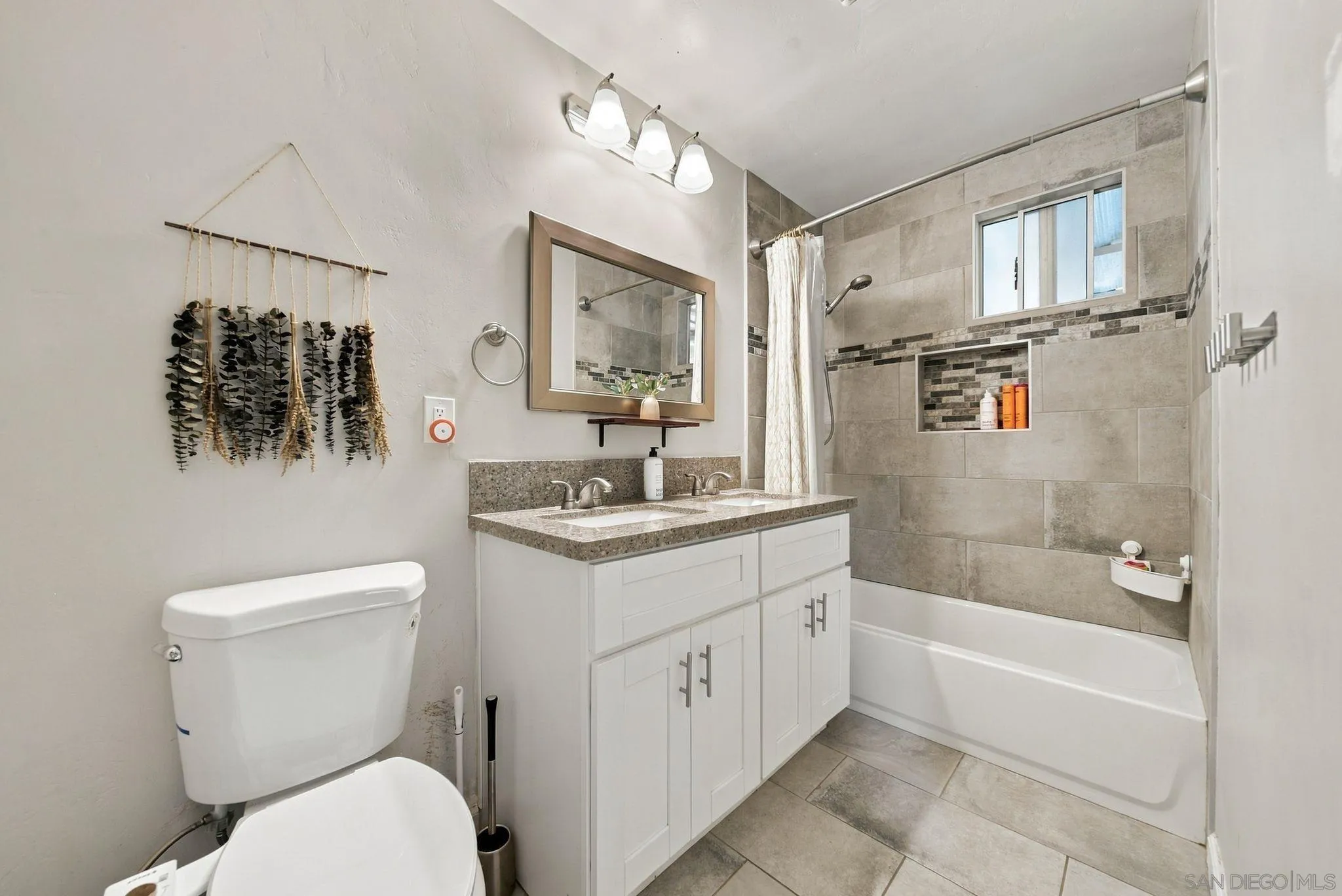 https://cdn.realtyfeed.com/cdn/127/260024960/d5262ab3c347edd66c764d79e774a28e.webp