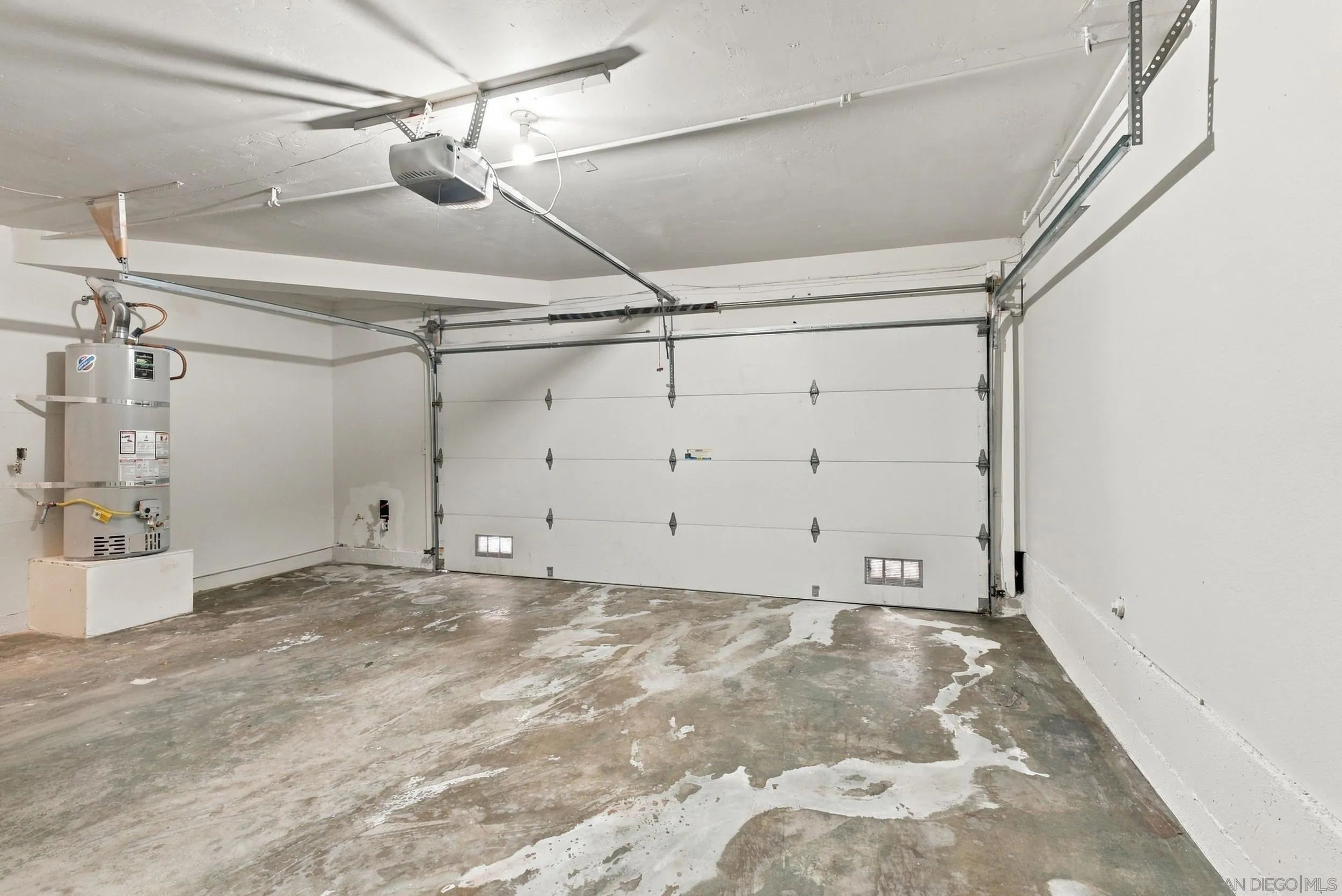 https://cdn.realtyfeed.com/cdn/127/260024965/08adf4432ae84782fb75a9e608ebcf5a.webp