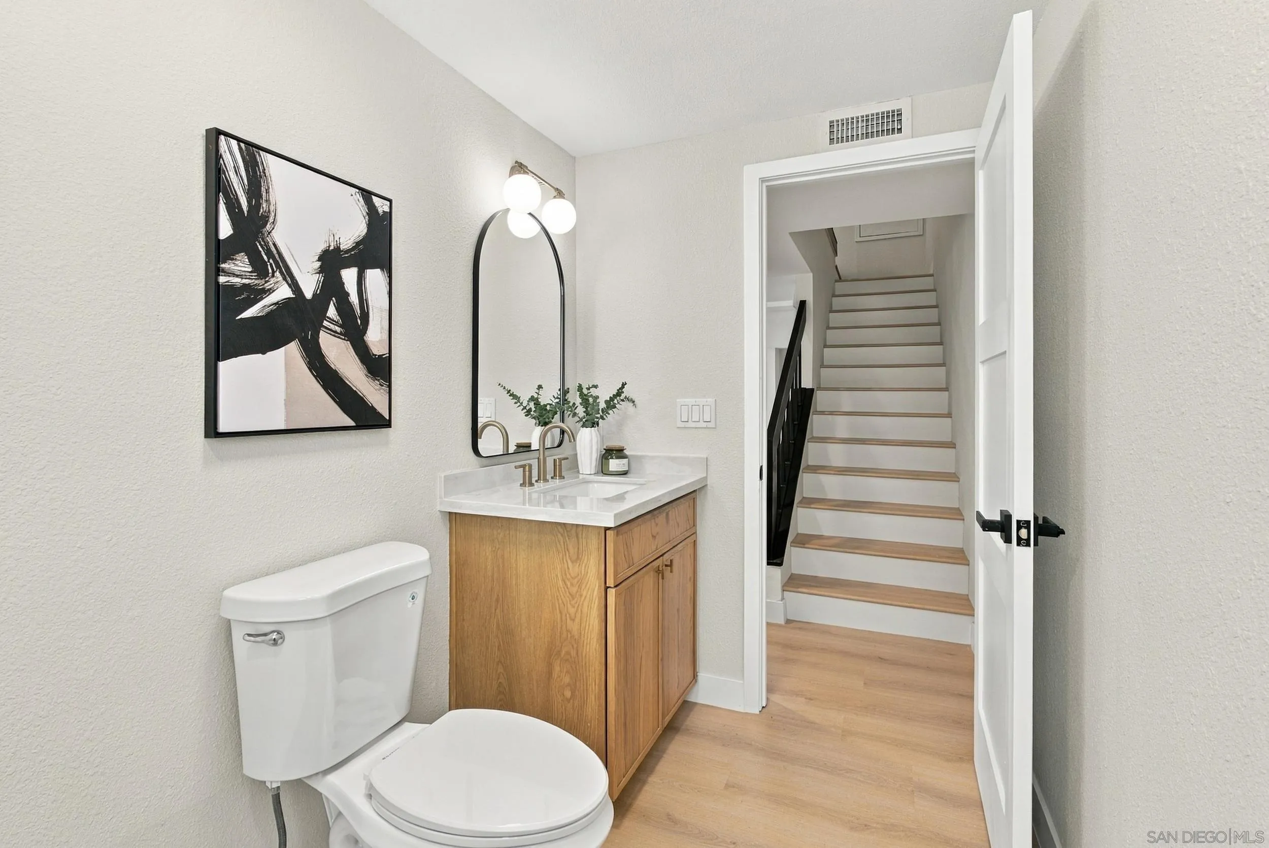 https://cdn.realtyfeed.com/cdn/127/260024965/3eee0bee254dedf513625c08c0431ad1.webp