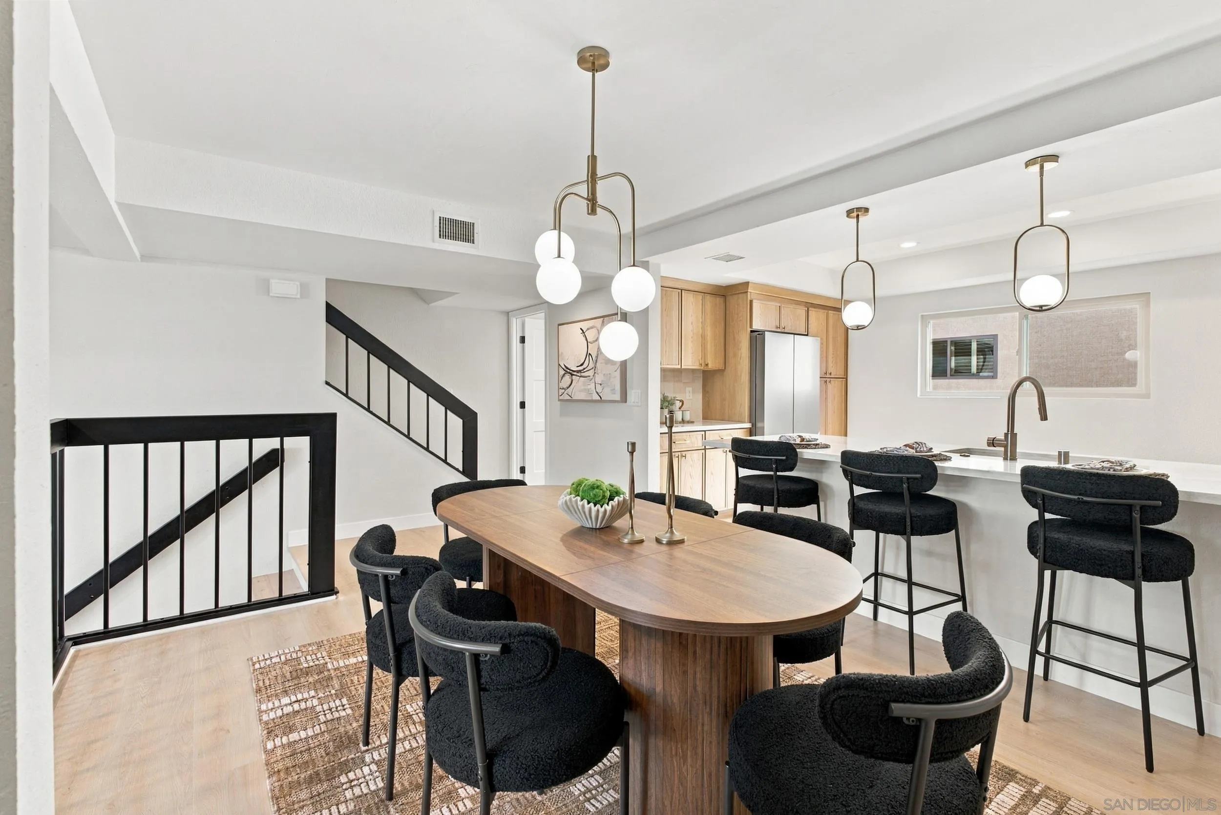 https://cdn.realtyfeed.com/cdn/127/260024965/4905c4e9e45cde9bc2ead3e0cf34fa5a.webp
