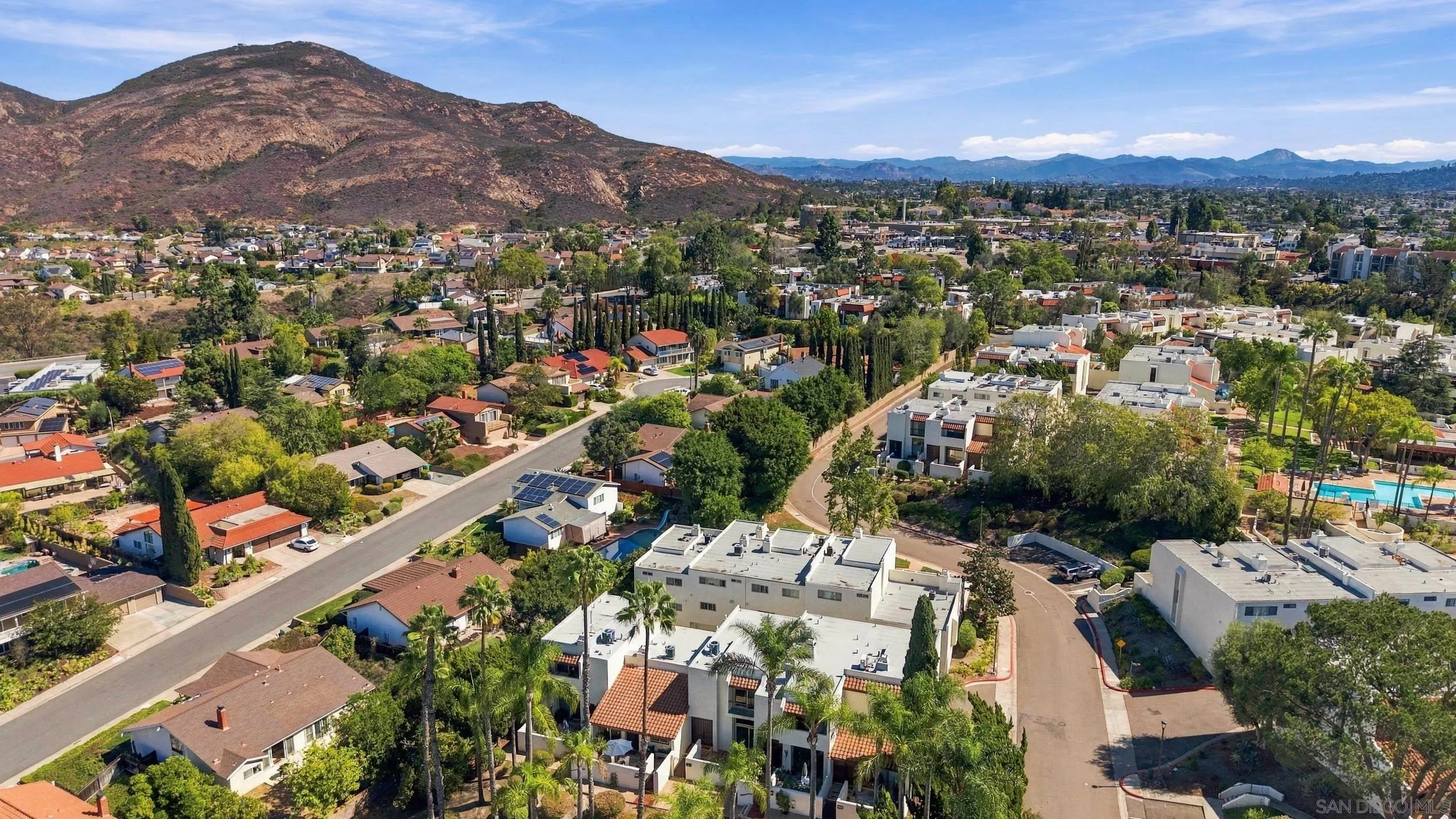 https://cdn.realtyfeed.com/cdn/127/260024965/b689569e4cb7dc8d17a720a3118ab936.webp