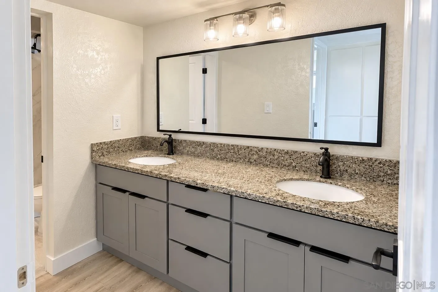 4786 Edison, San Diego, CA 92117