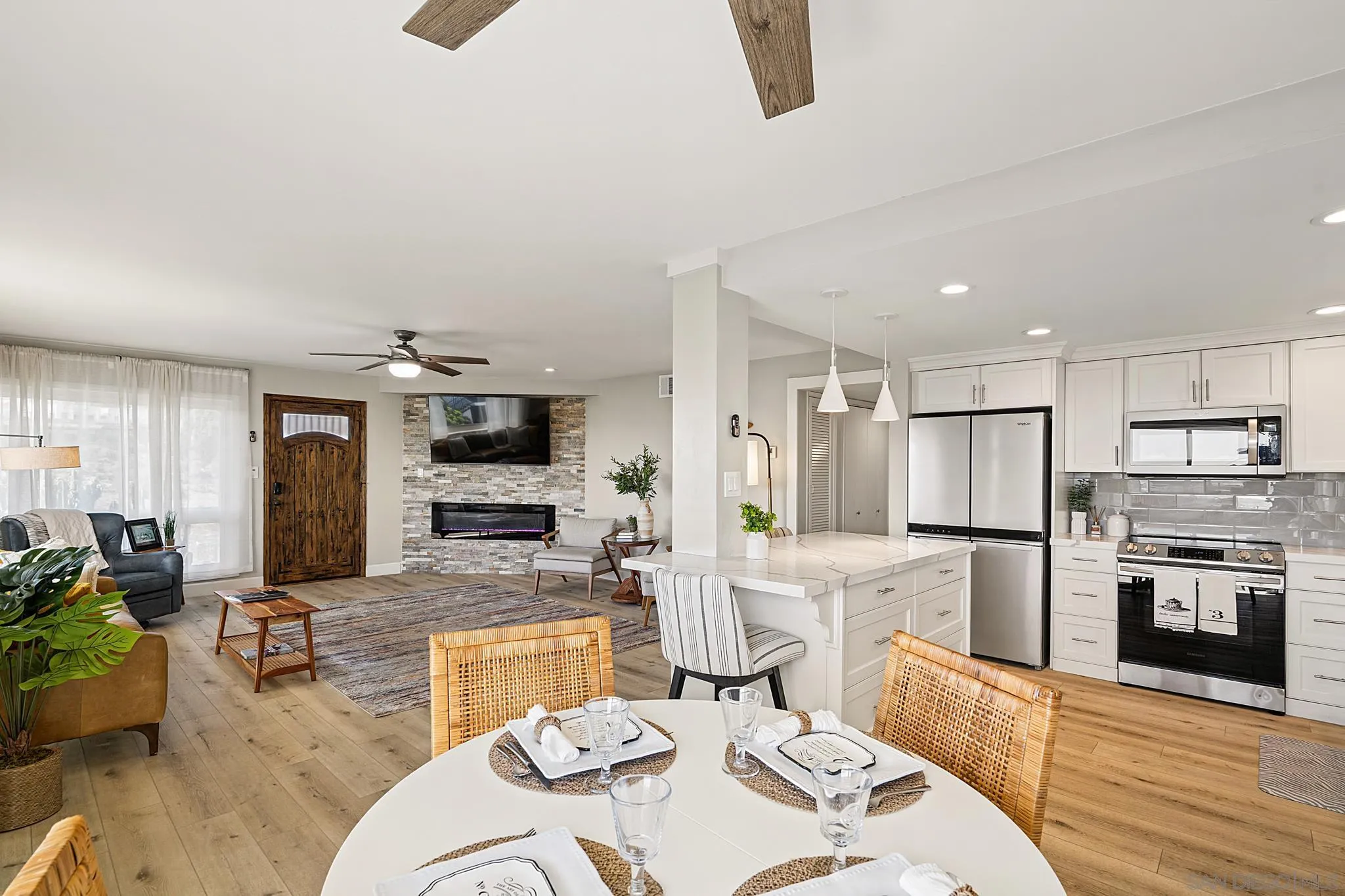 https://cdn.realtyfeed.com/cdn/127/260024983/07fd66d768e95074c36658377e59bc0f.webp
