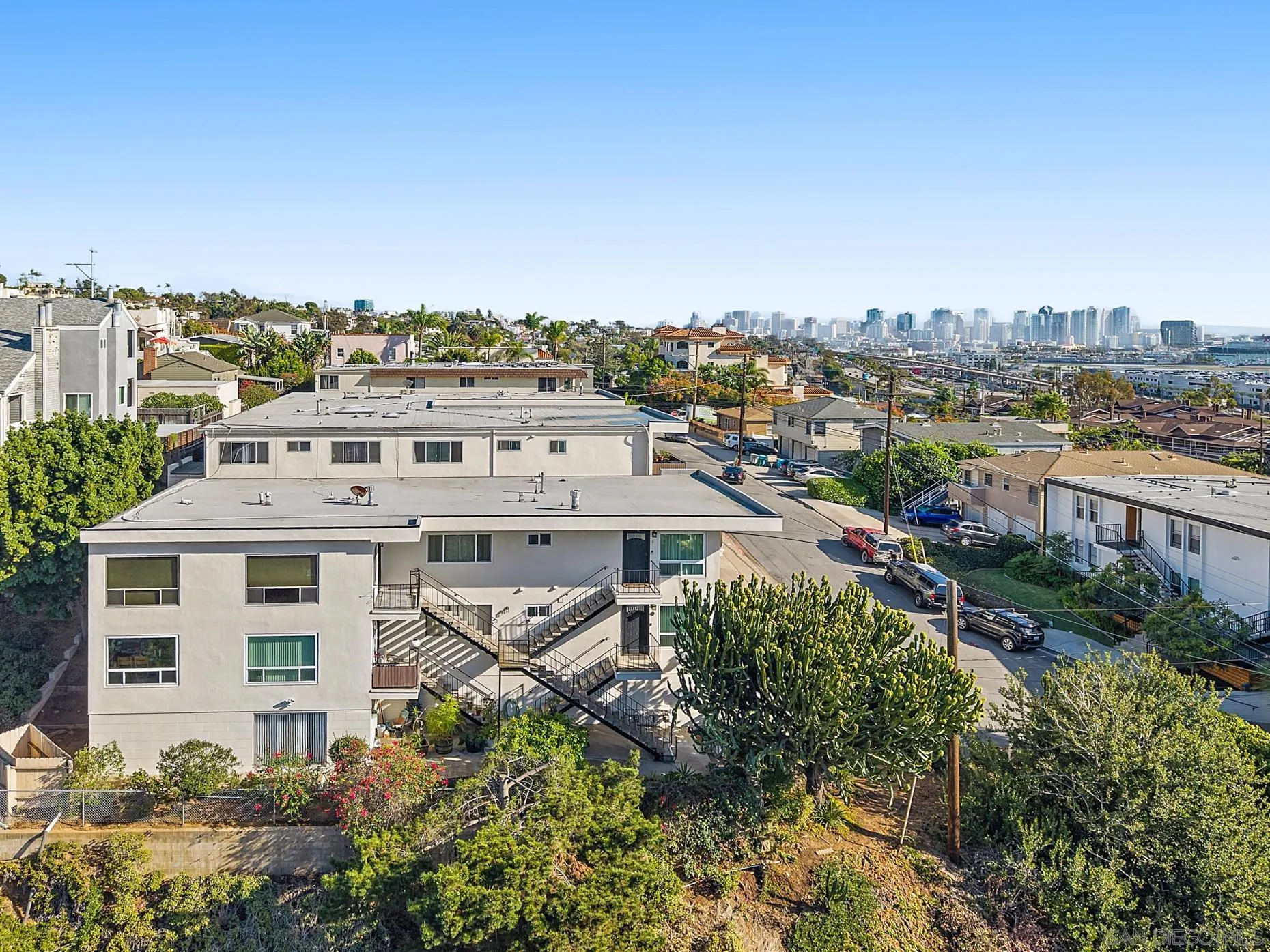 https://cdn.realtyfeed.com/cdn/127/260024983/45fd845a6d2c4983c42d391348f54a1c.webp