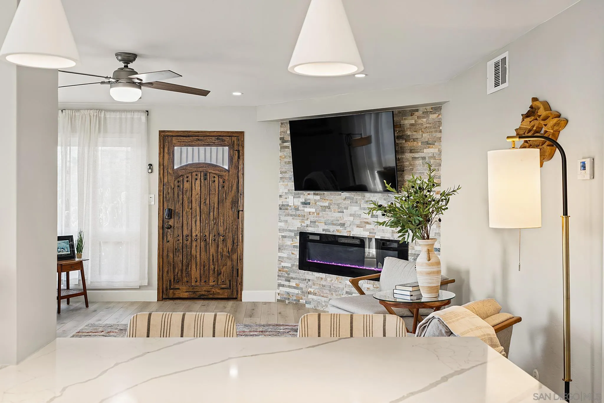 https://cdn.realtyfeed.com/cdn/127/260024983/83c24c21203e895ecc777d825492a189.webp