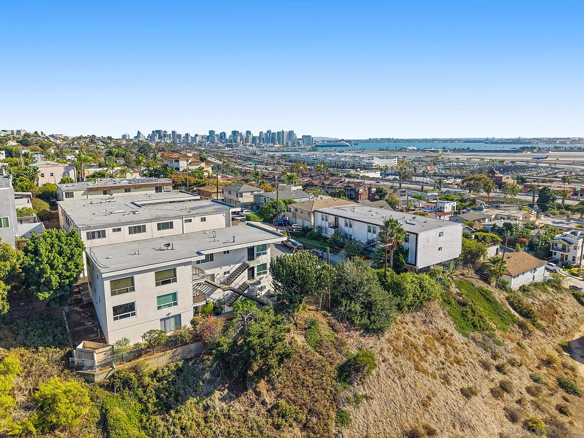 https://cdn.realtyfeed.com/cdn/127/260024983/a9158d997faa1dc068fc85ad9f1dce8e.webp