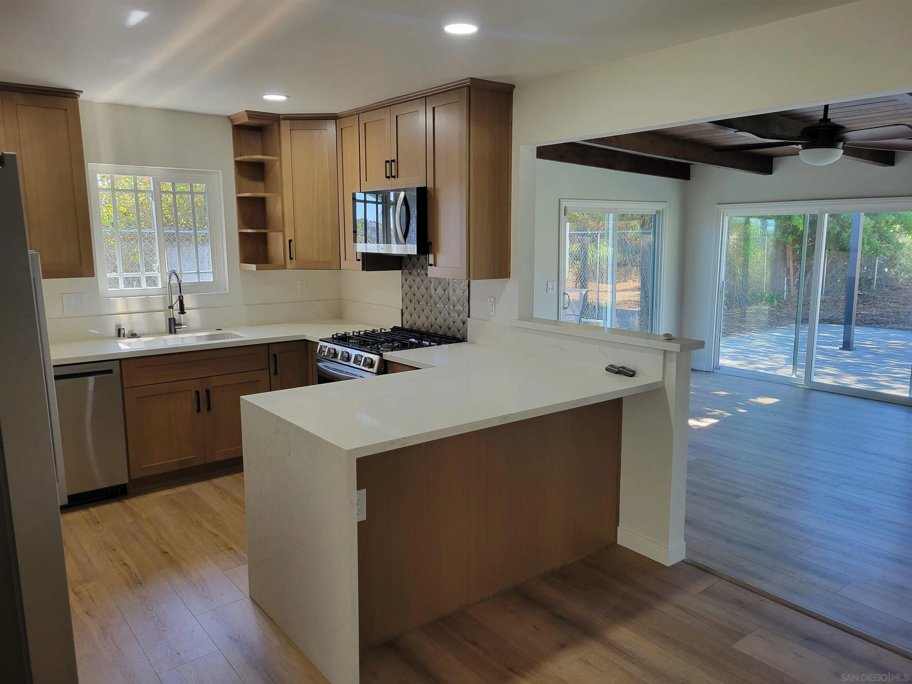 https://cdn.realtyfeed.com/cdn/127/260024986/e41a831f514f5d4cf067d9507cbe7798.webp