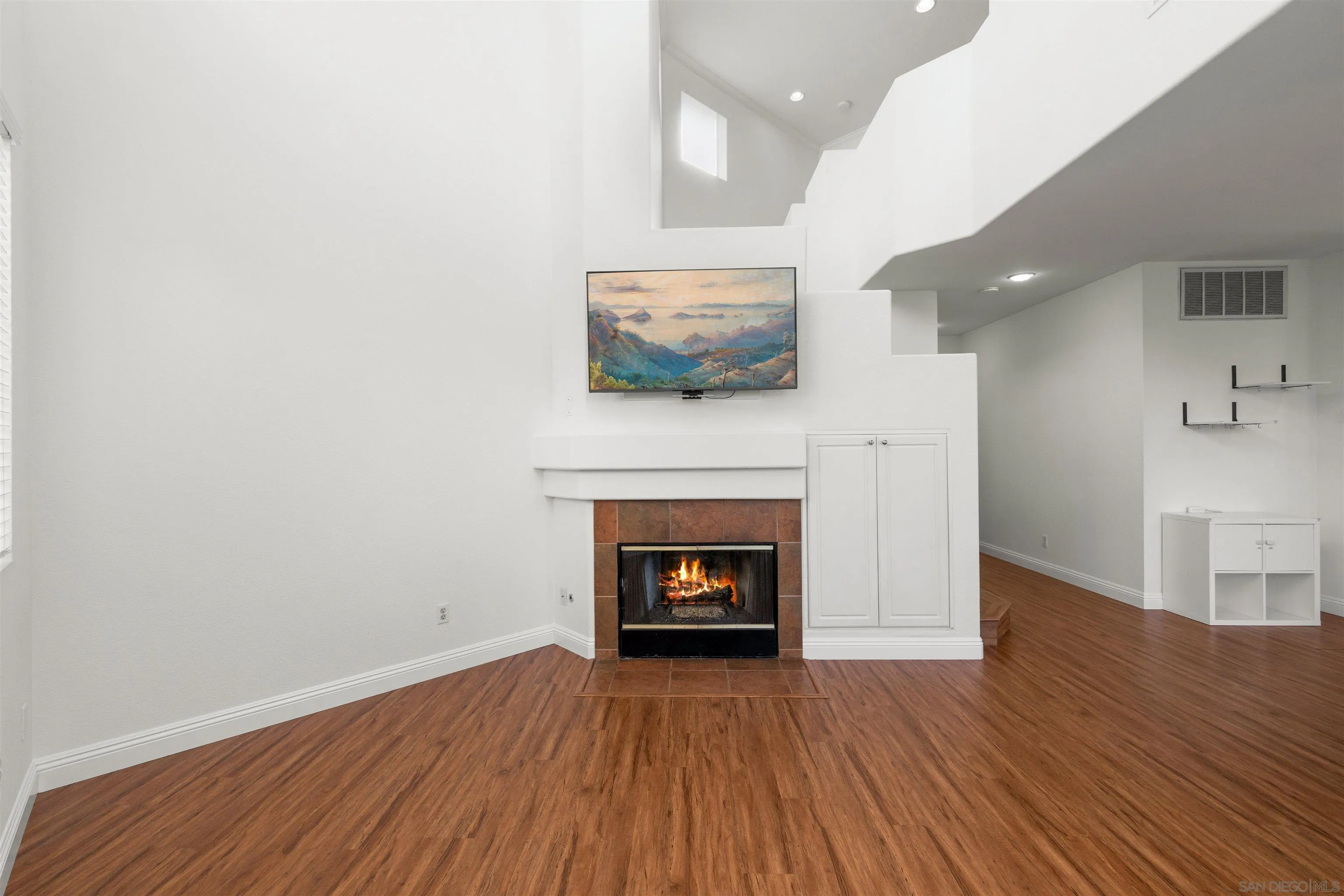 https://cdn.realtyfeed.com/cdn/127/260024987/c7261651ce97abf93637eb4d82edbb6b.webp