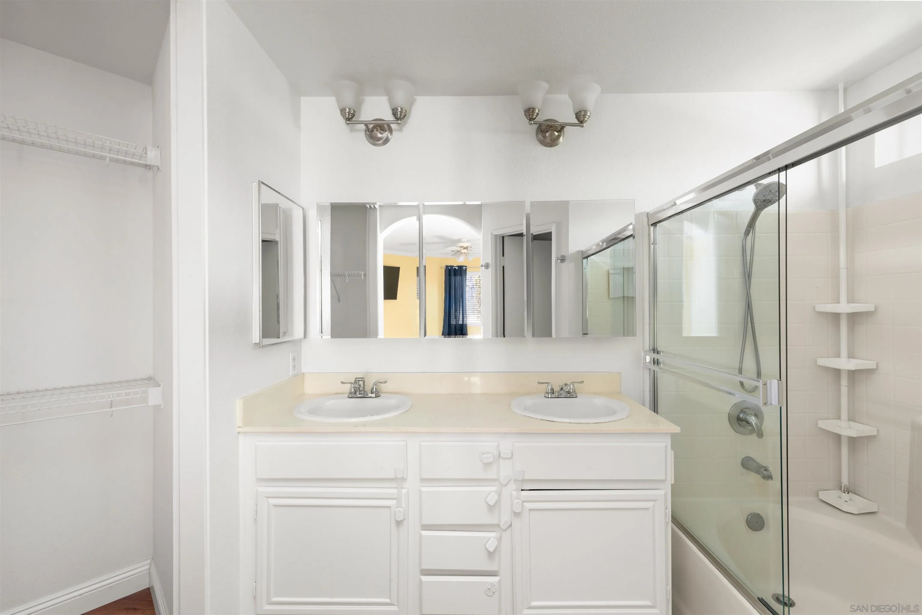 https://cdn.realtyfeed.com/cdn/127/260024987/d0a0d59c73cdba43a64529e5c541d7e1.webp