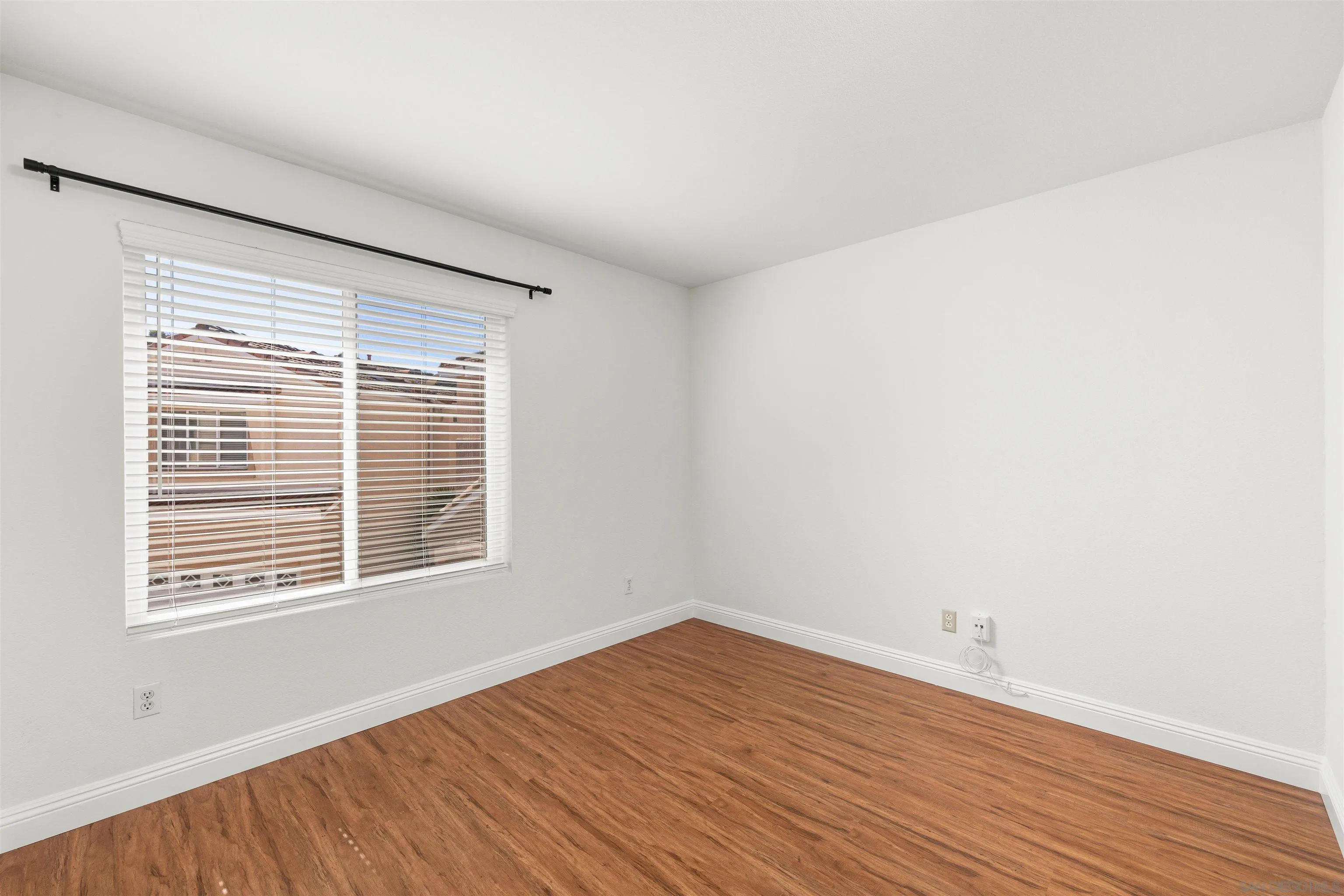 https://cdn.realtyfeed.com/cdn/127/260024987/d3727c5eccfe4a558f8e6d7781d1b09e.webp