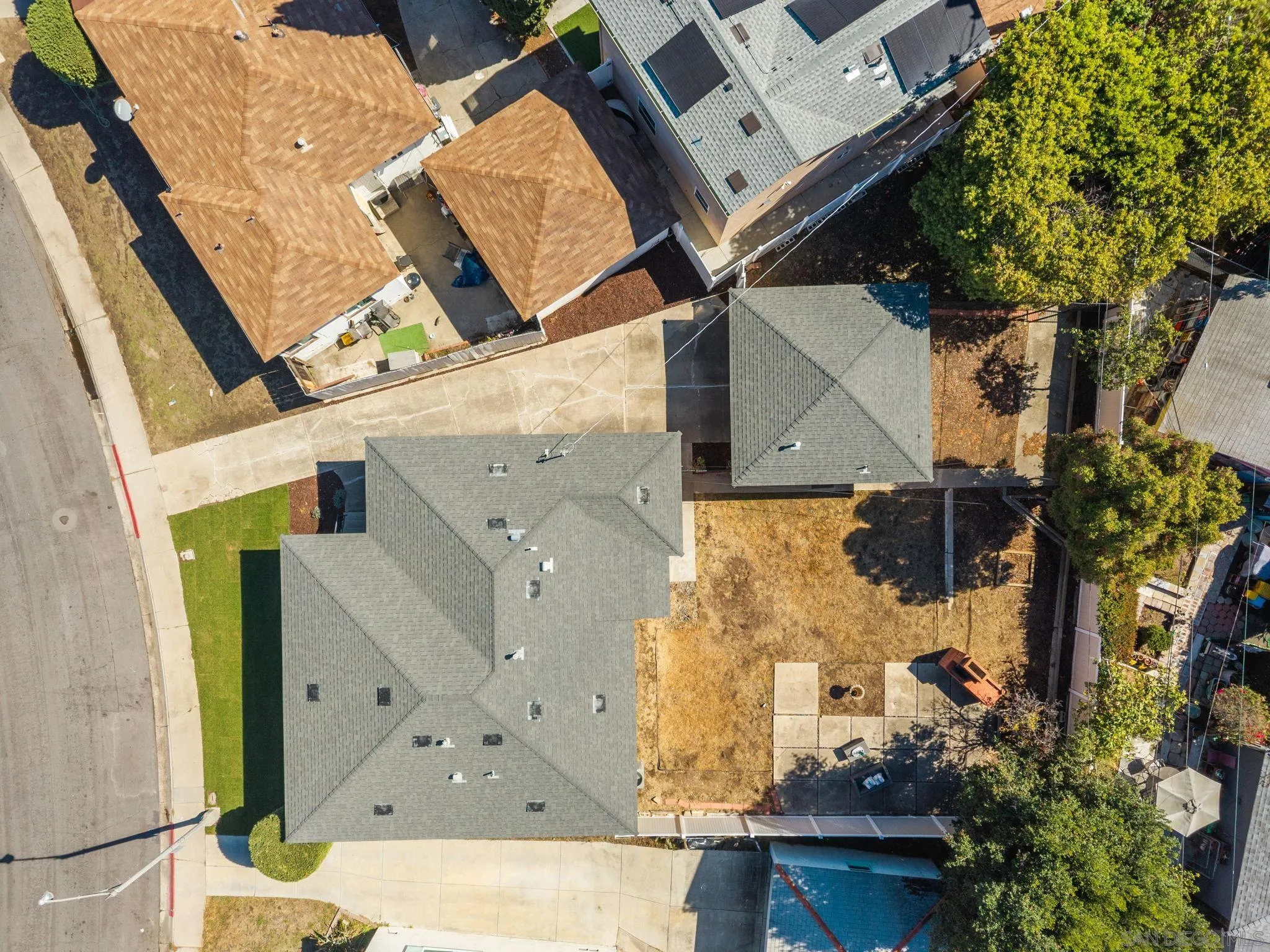 https://cdn.realtyfeed.com/cdn/127/260024990/ddfe56e1f54c7e055a4a12bf62cd562a.webp