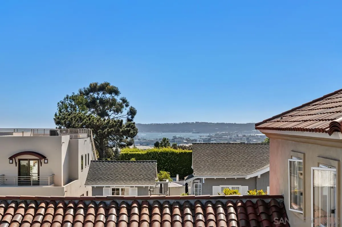 https://cdn.realtyfeed.com/cdn/127/260024991/2a7487fa1fd3d5eee0f817fb288631be.webp
