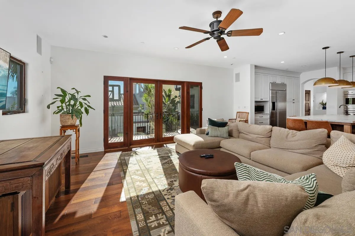 https://cdn.realtyfeed.com/cdn/127/260024991/54090d1d14286dbb5faa030de1a19a3d.webp