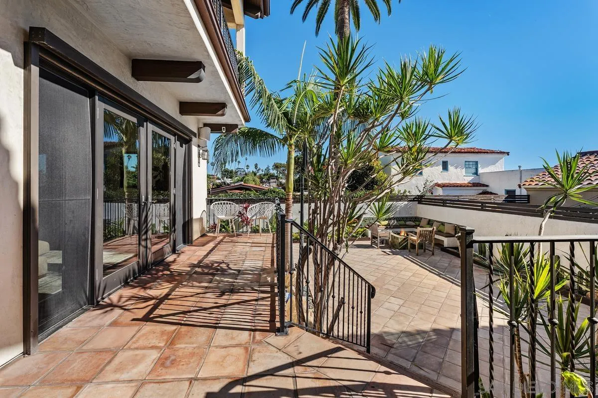 https://cdn.realtyfeed.com/cdn/127/260024991/d094588d0e2238148aa2a4ab83f9e843.webp