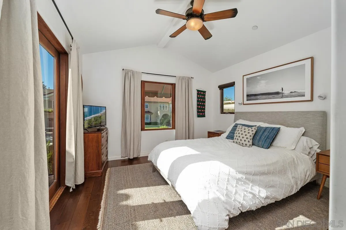 https://cdn.realtyfeed.com/cdn/127/260024991/d598ea2ce0e1a6f51acc3b983f93a2a8.webp