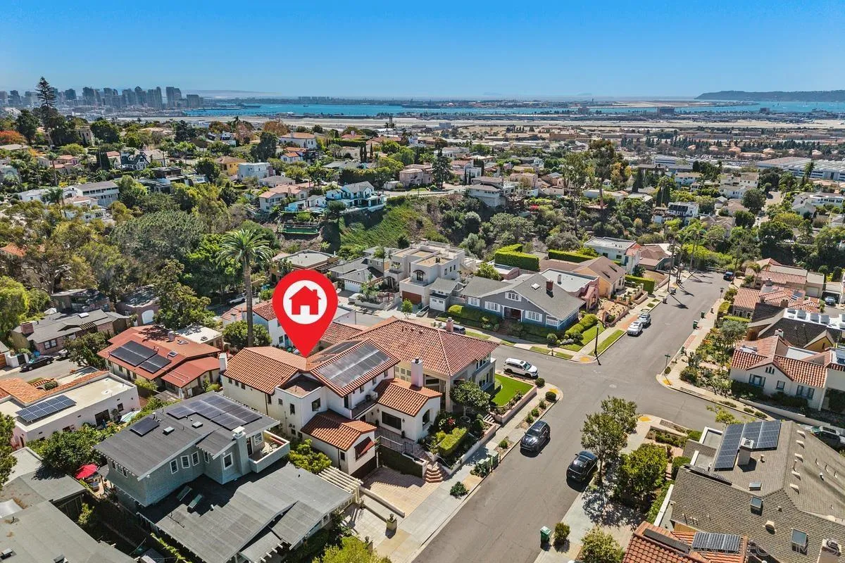 https://cdn.realtyfeed.com/cdn/127/260024991/e4e9964b05b70ad3afac0b840eb299c1.webp