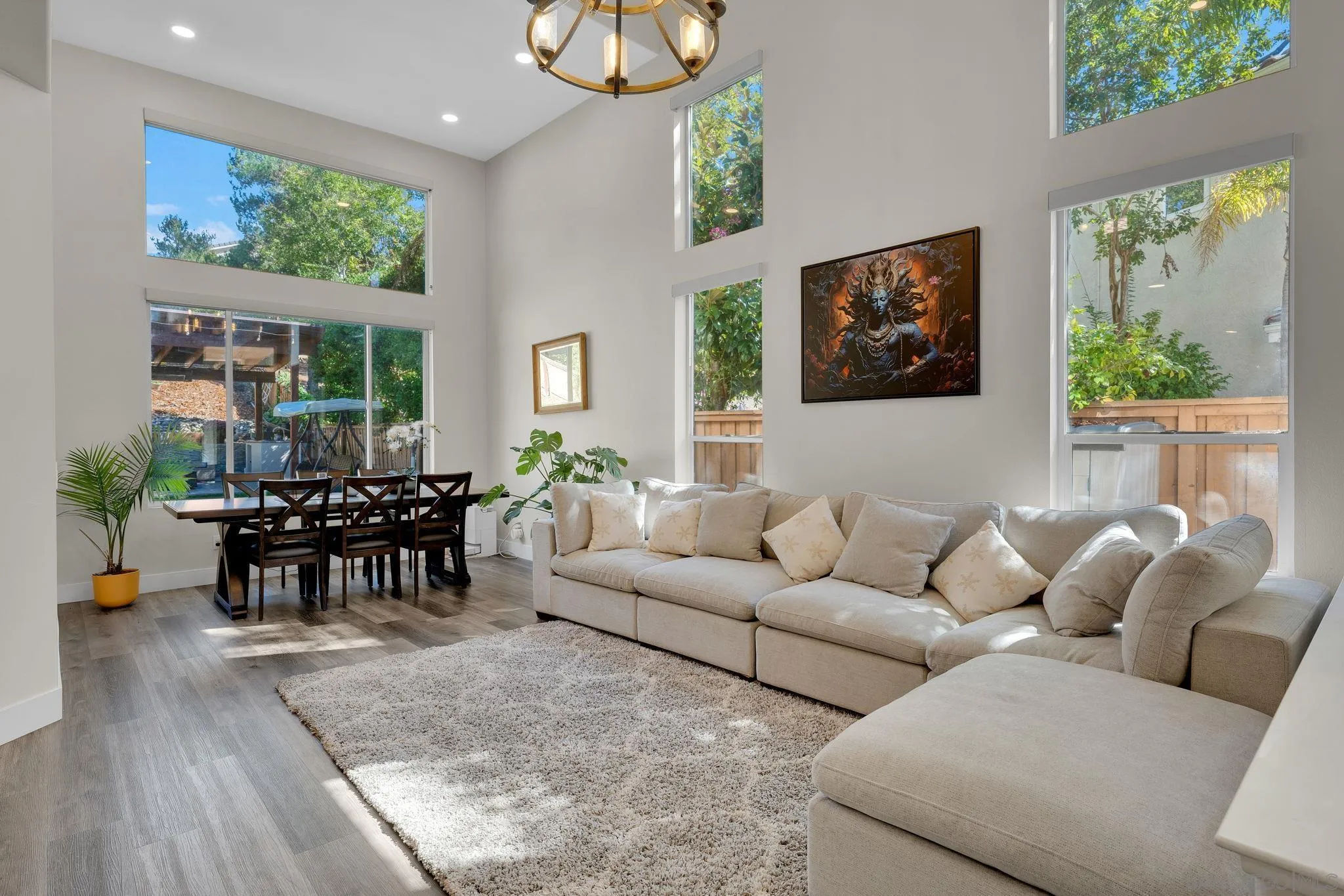 https://cdn.realtyfeed.com/cdn/127/260024996/0acd7a5a1b28ebd579f459e94ff3c340.webp