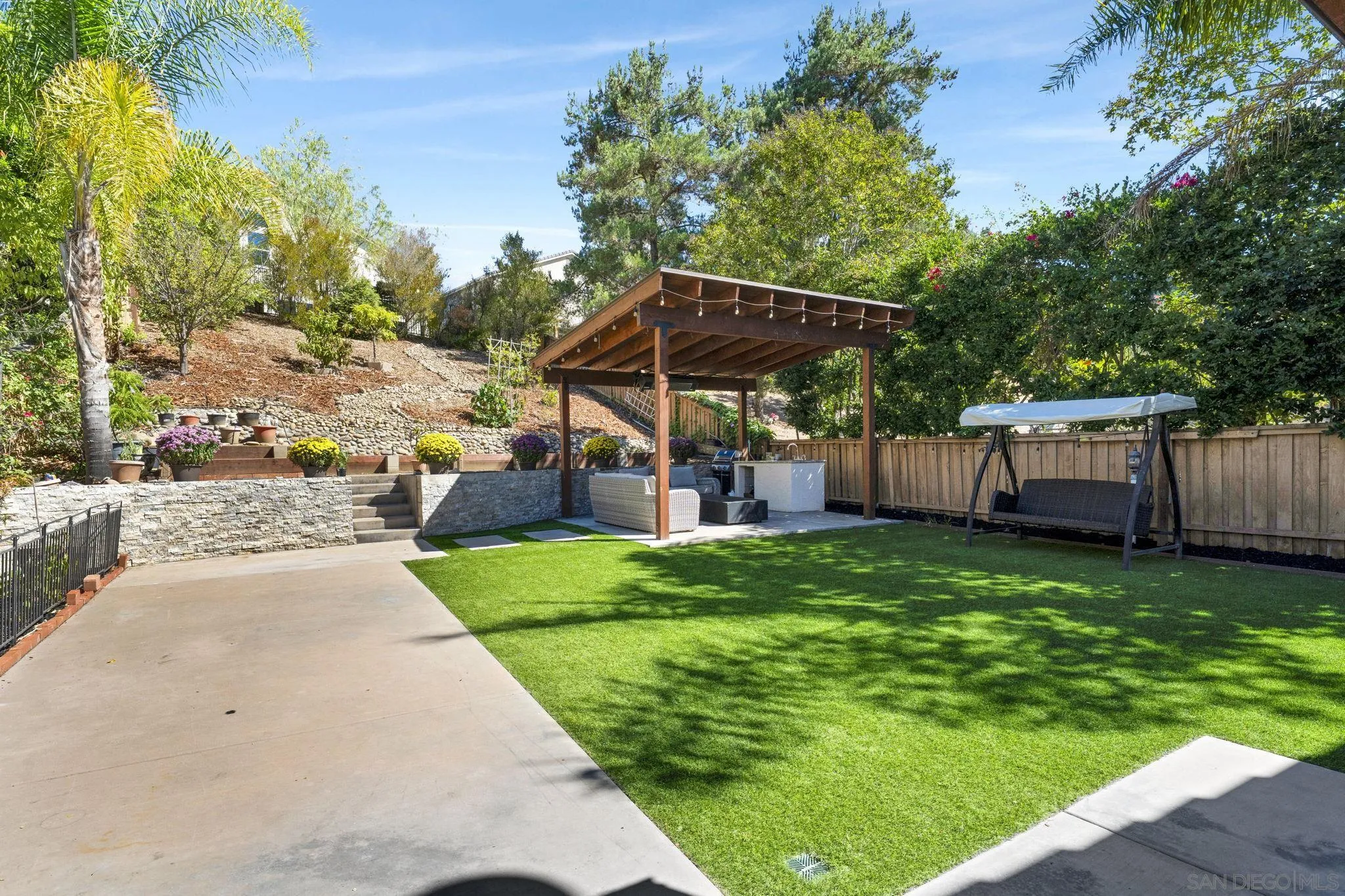 https://cdn.realtyfeed.com/cdn/127/260024996/ba1882060ac72cf68f6bff4f91c62e5c.webp