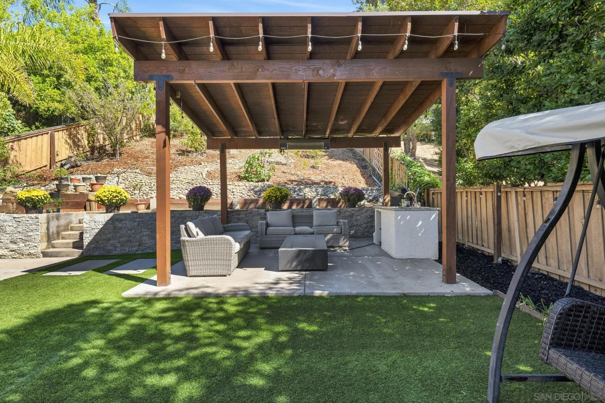 https://cdn.realtyfeed.com/cdn/127/260024996/dc79ad256b4425f62f53185faa5c47c0.webp