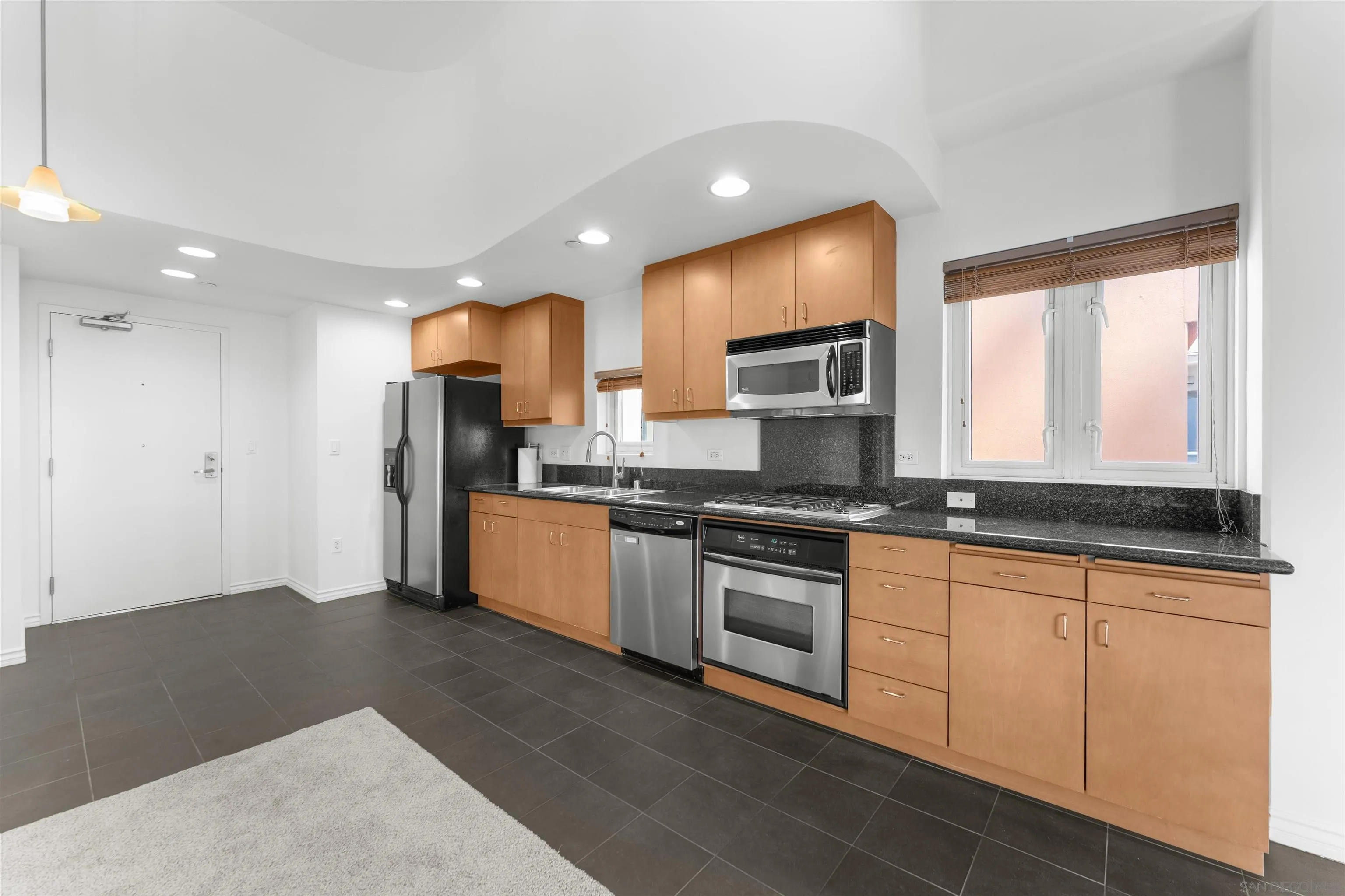 https://cdn.realtyfeed.com/cdn/127/260025002/1271aa620a48b5c1347483c6e2cbcbe9.webp