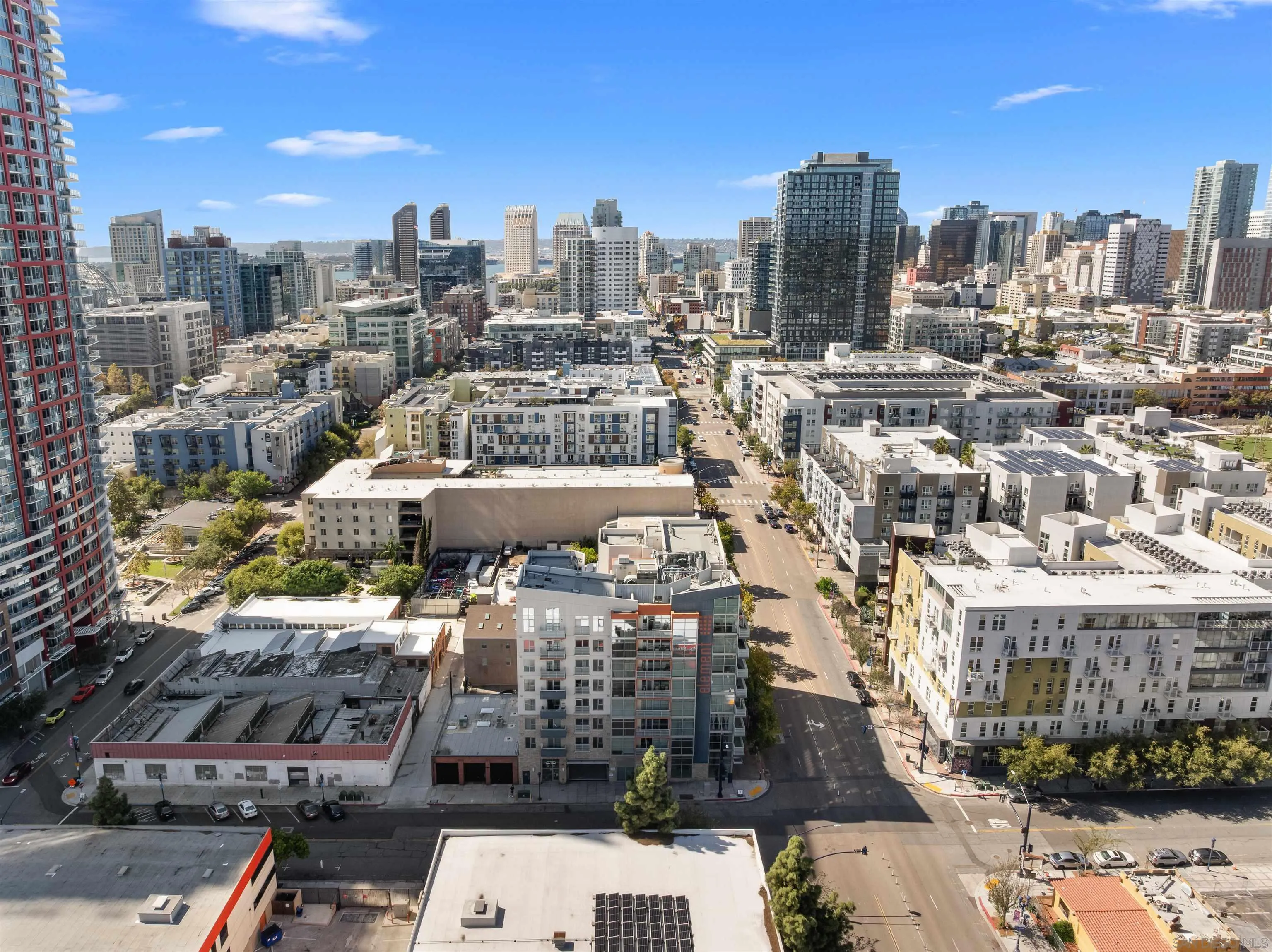 https://cdn.realtyfeed.com/cdn/127/260025002/fe76fbc0a96a7c6c142ae3a0e6c53e33.webp