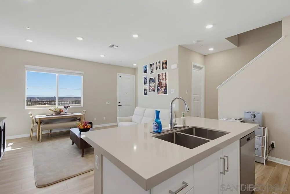 2062 Bluestone  Cir, Chula Vista, CA 91913