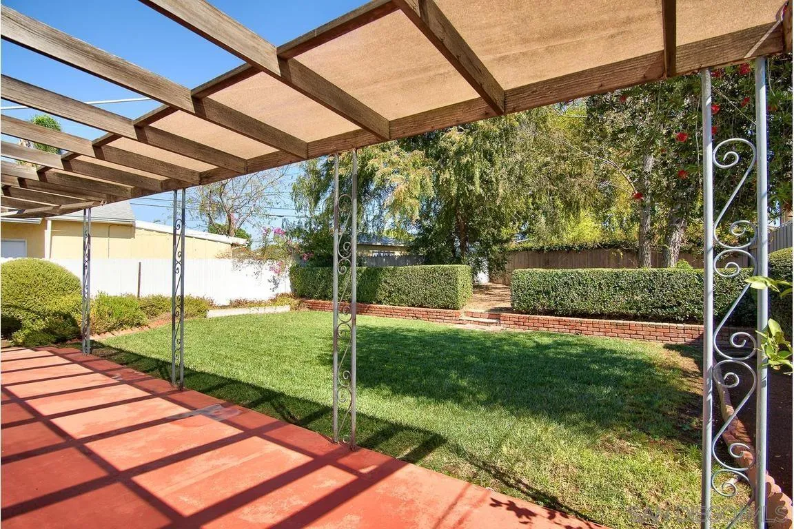 https://cdn.realtyfeed.com/cdn/127/260025008/683bf60da7777f9f87a30868f39ad4d5.webp