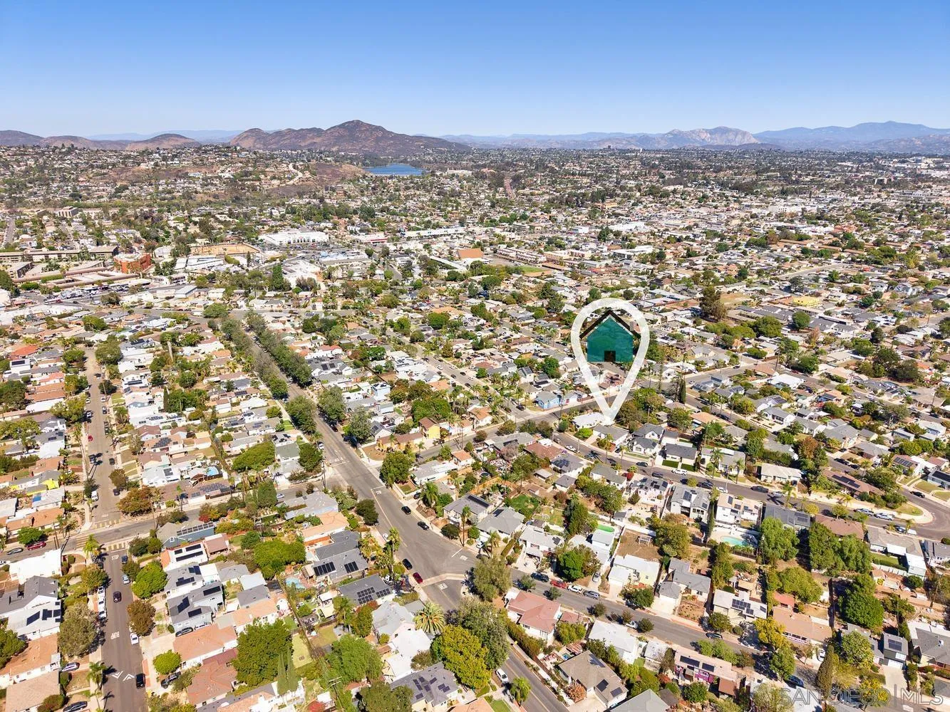 https://cdn.realtyfeed.com/cdn/127/260025008/79b76ad9edbdcfd0ebf763aaf97bf750.webp