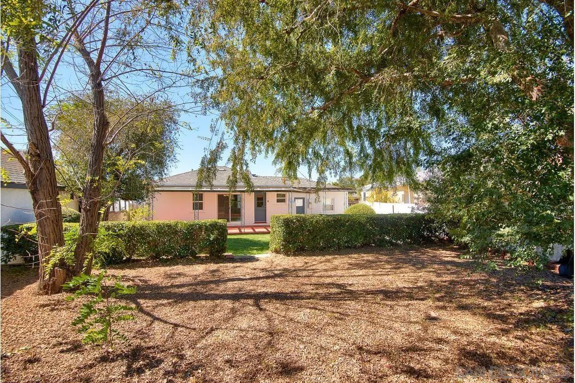 https://cdn.realtyfeed.com/cdn/127/260025008/c9c9a31b2413d7406a69e7601c9bfb6f.webp