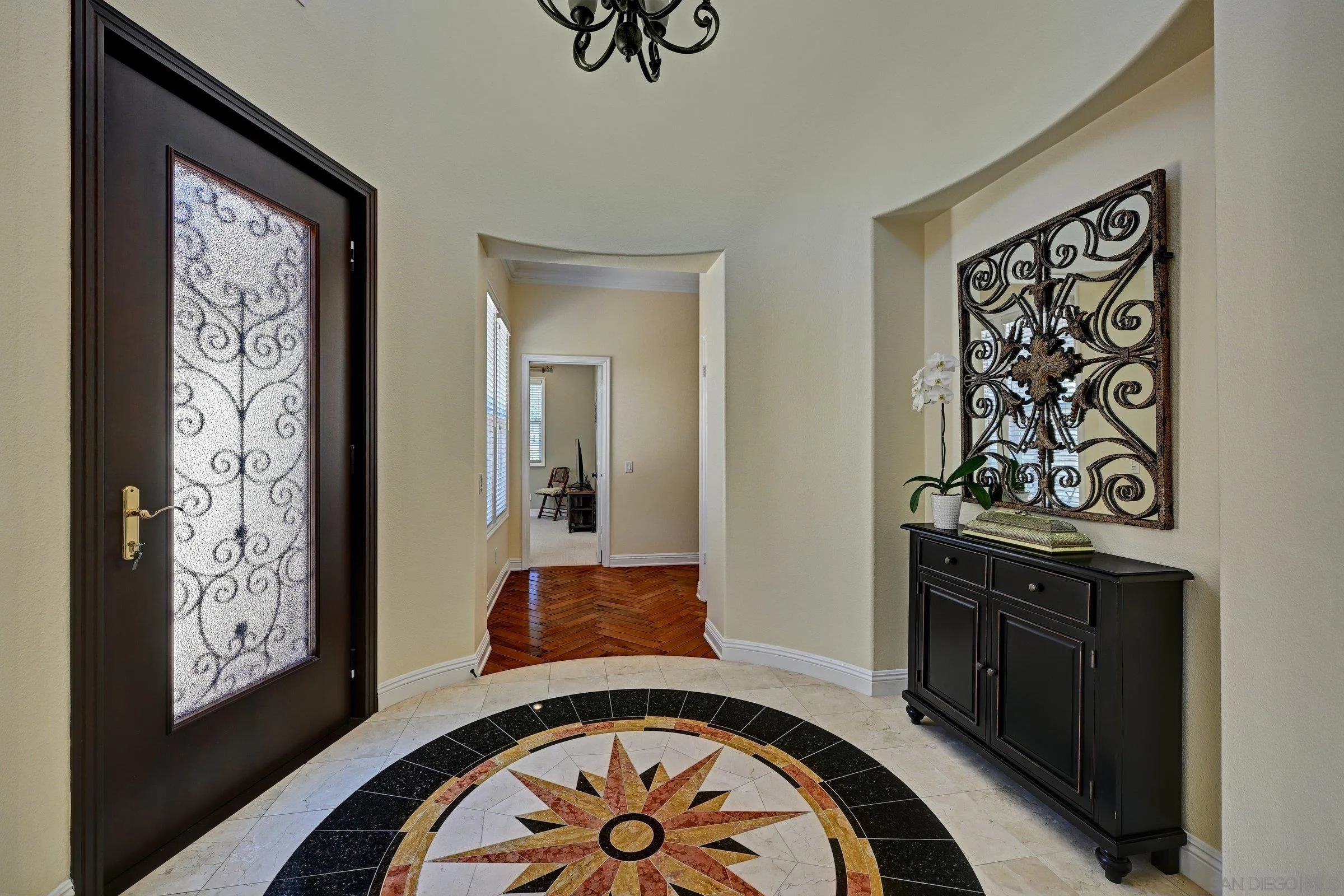 https://cdn.realtyfeed.com/cdn/127/260025010/20641277c2a3f21d964ca7e504c613b8.webp