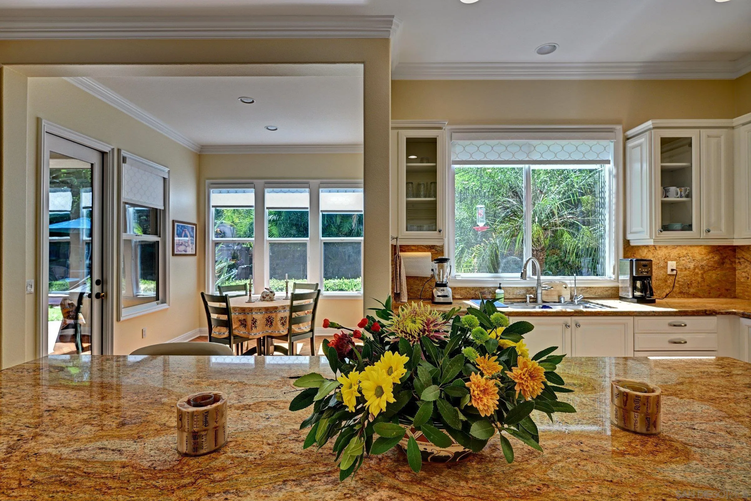 https://cdn.realtyfeed.com/cdn/127/260025010/4dbc8c3e326b8dc83dbd1104a7431241.webp